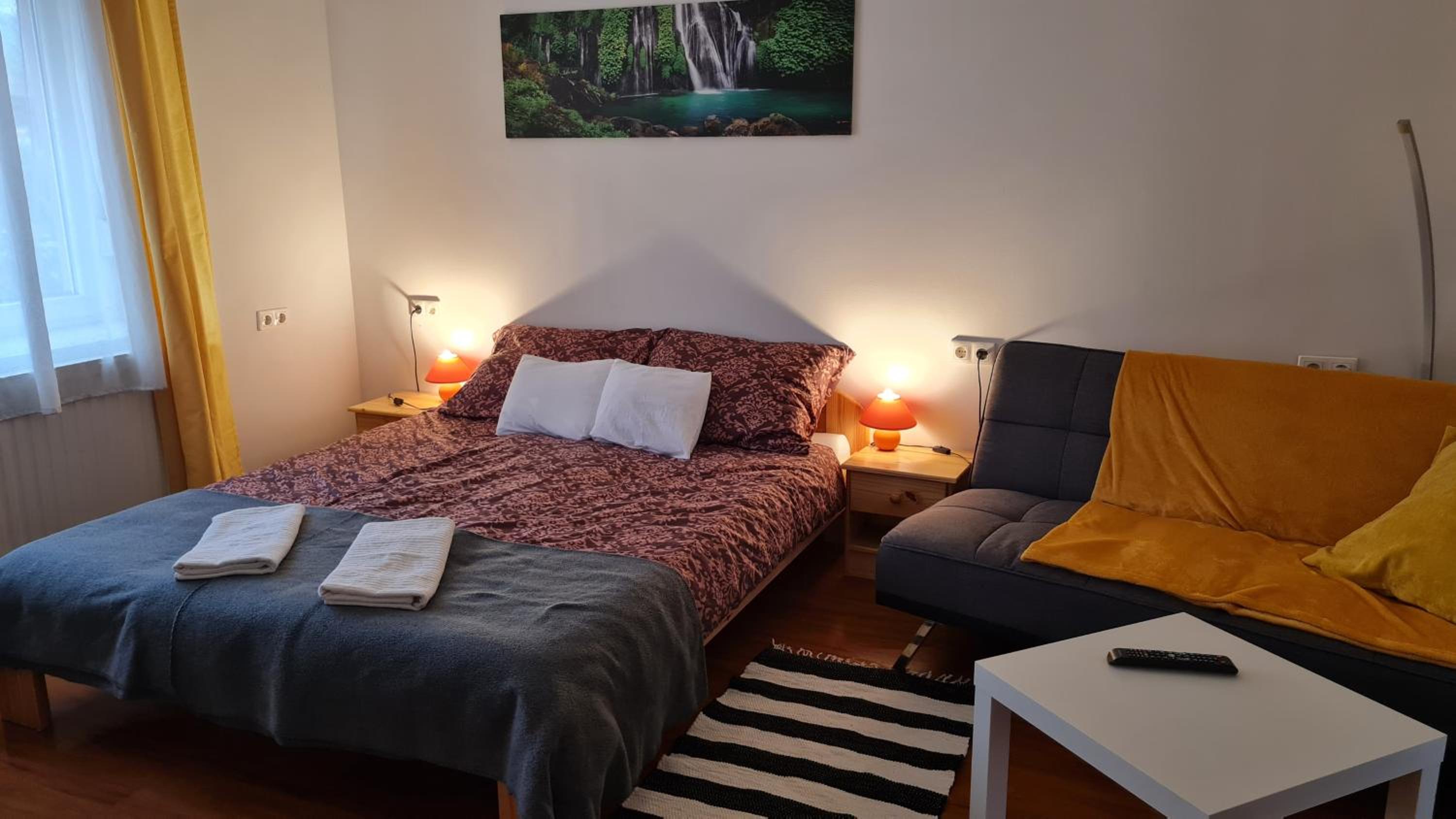 Quadruple Room with Private Bathroom photo 1