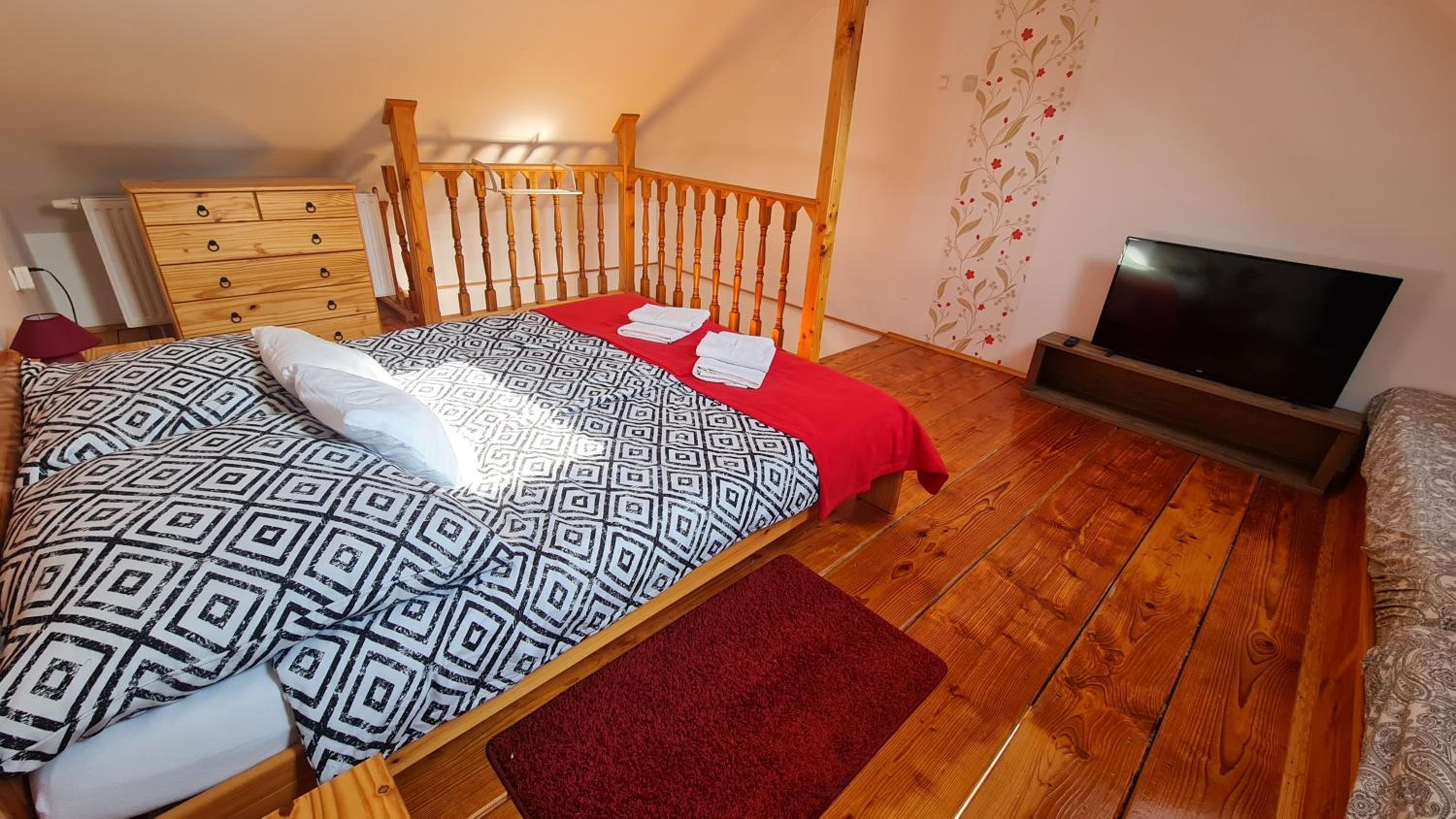 Quadruple Room with Private Bathroom photo 2