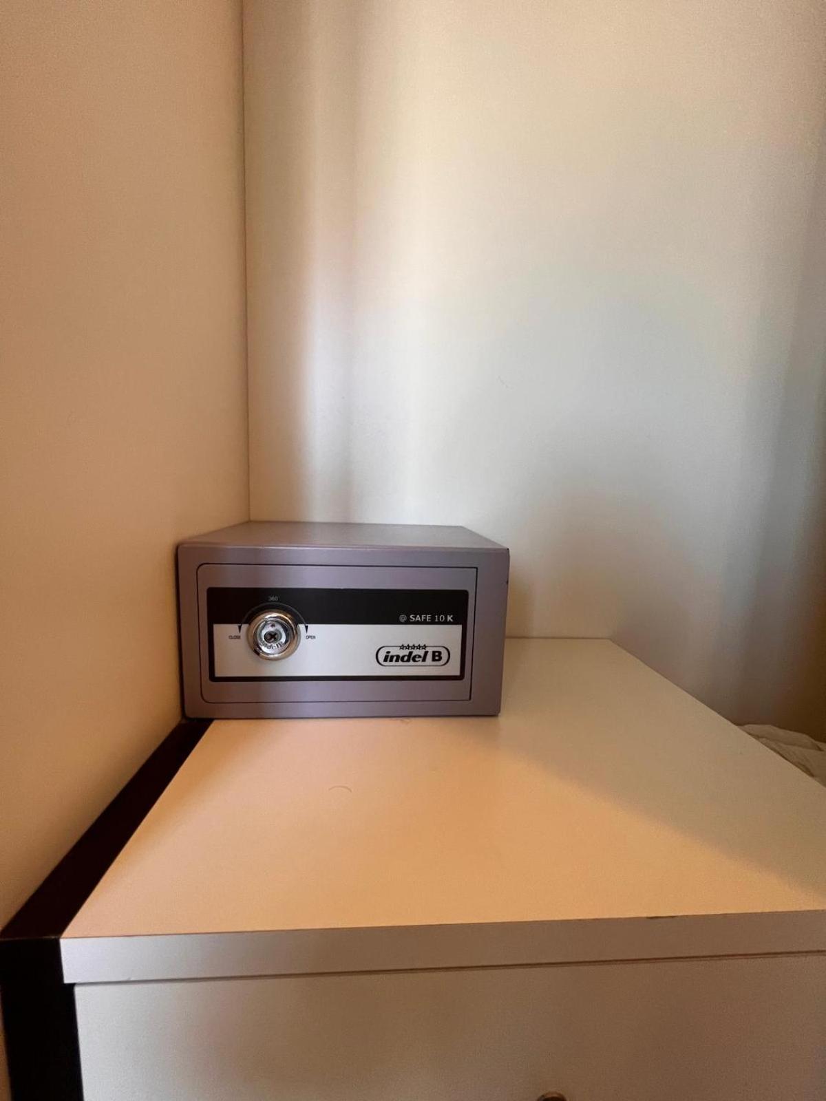 Double Room - Photo 7