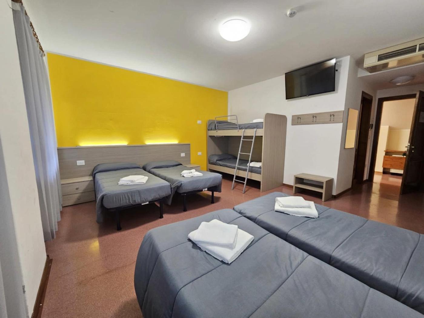 Quadruple Room photo 1