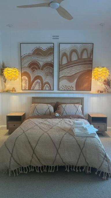 Three-Bedroom House photo 2