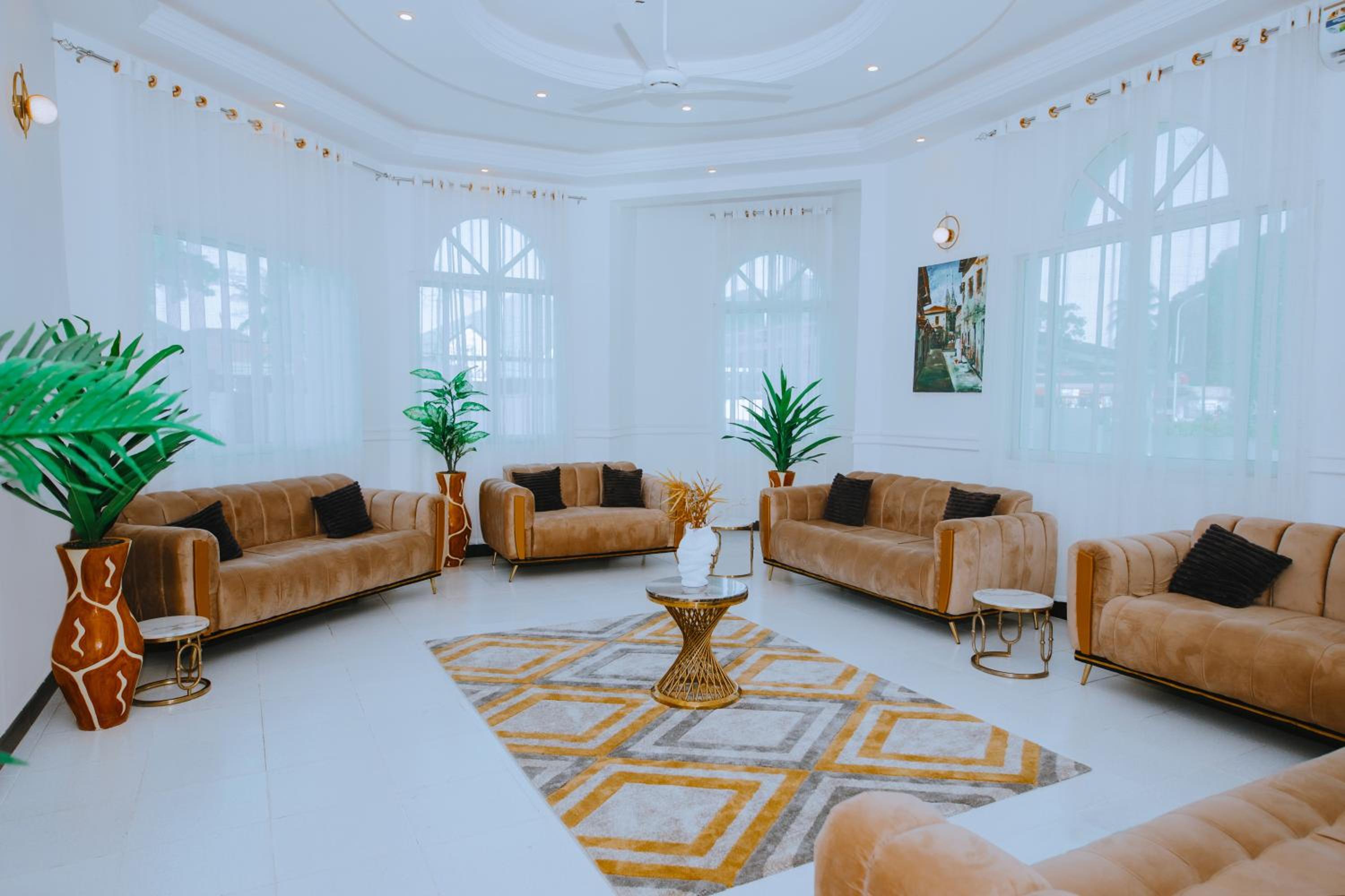 Villa photo 1