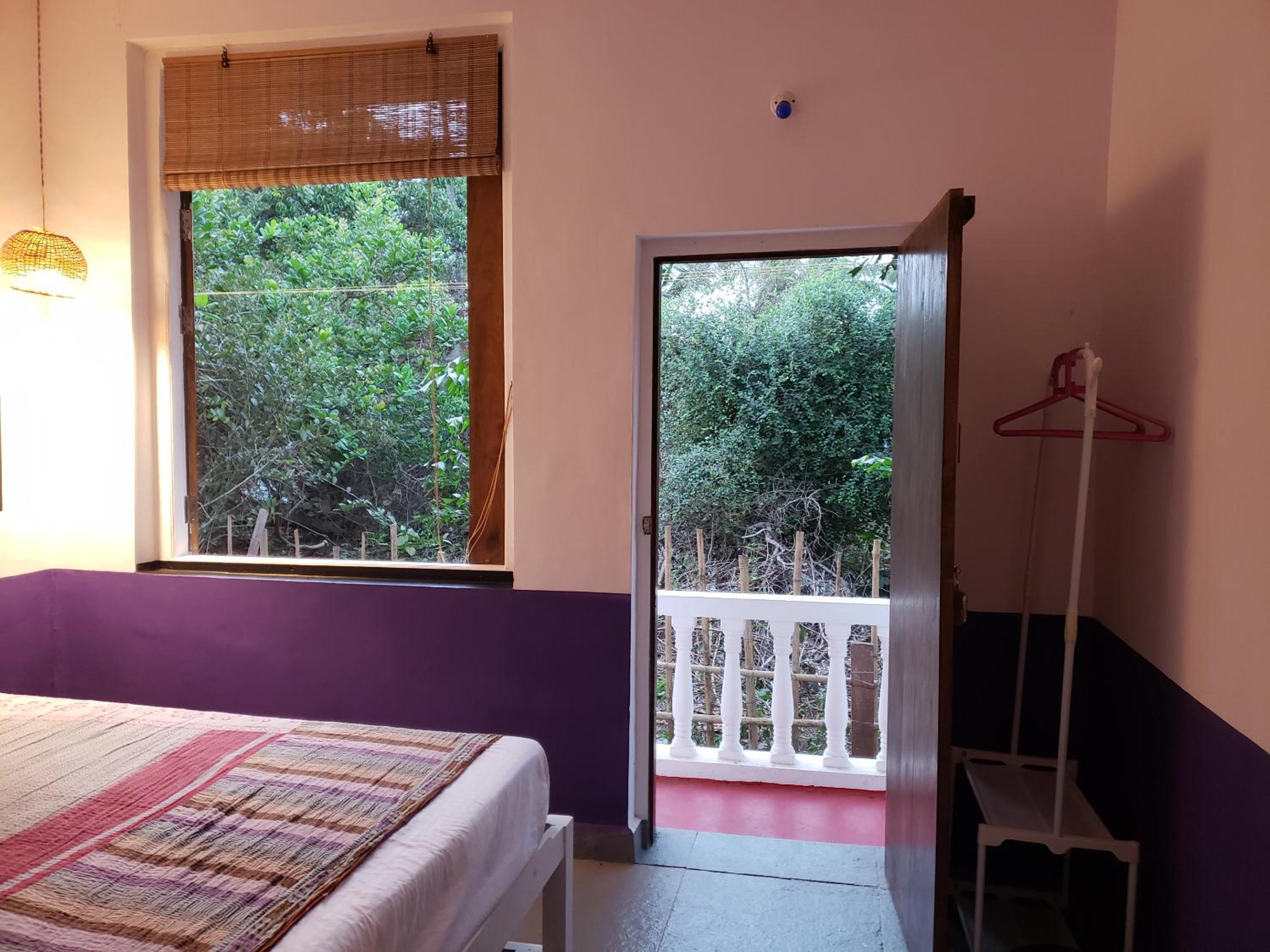 Standard Double Room with Shared Bathroom photo 2
