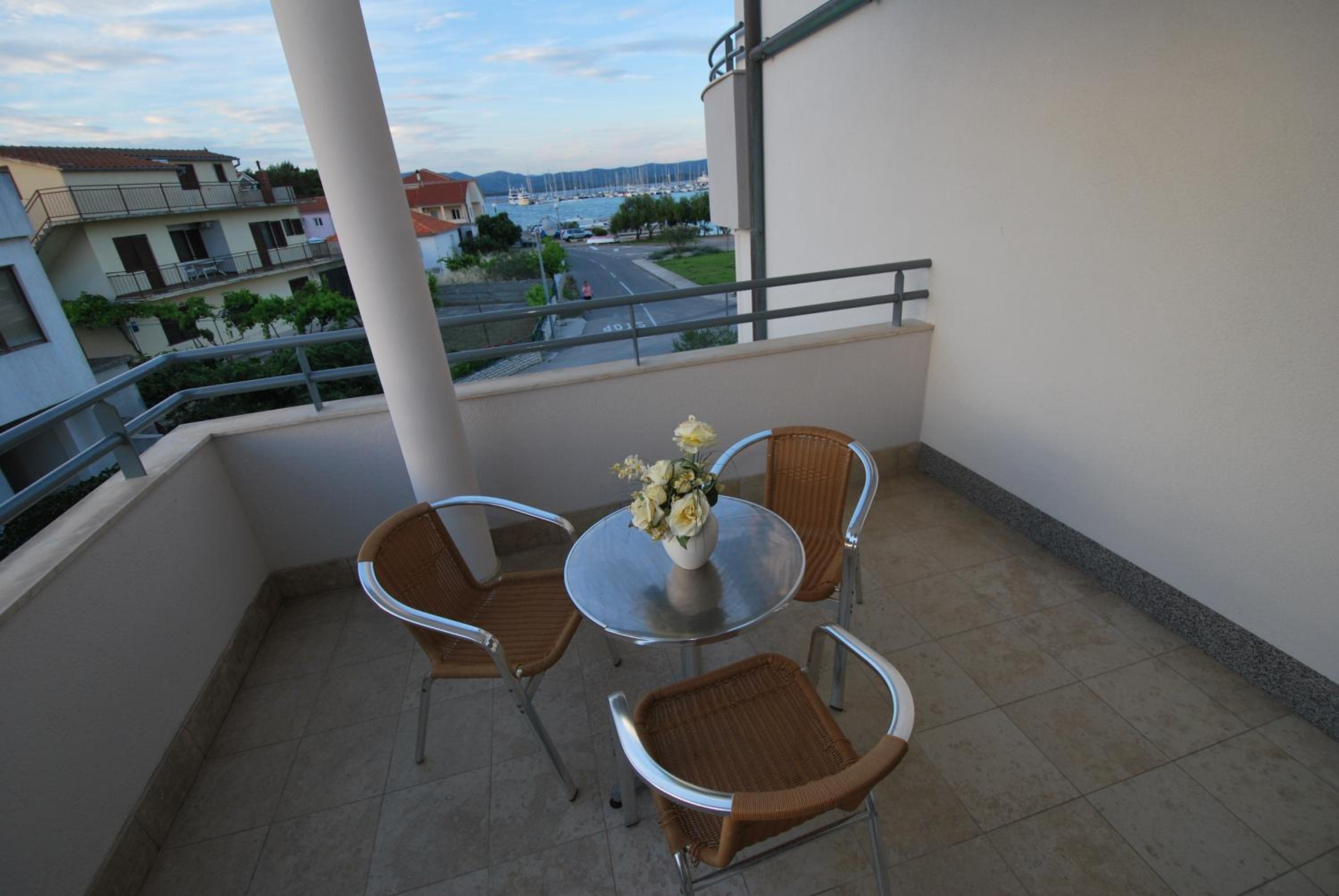 Studio with Terrace and Sea View photo 3