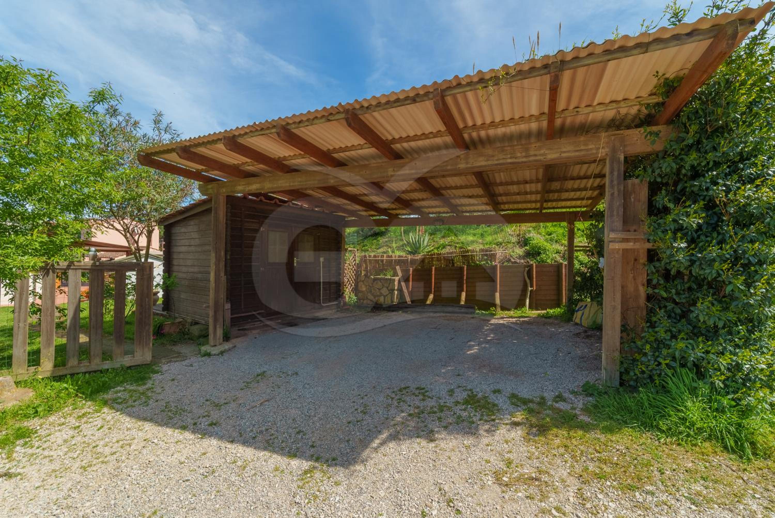 One-Bedroom House photo 2