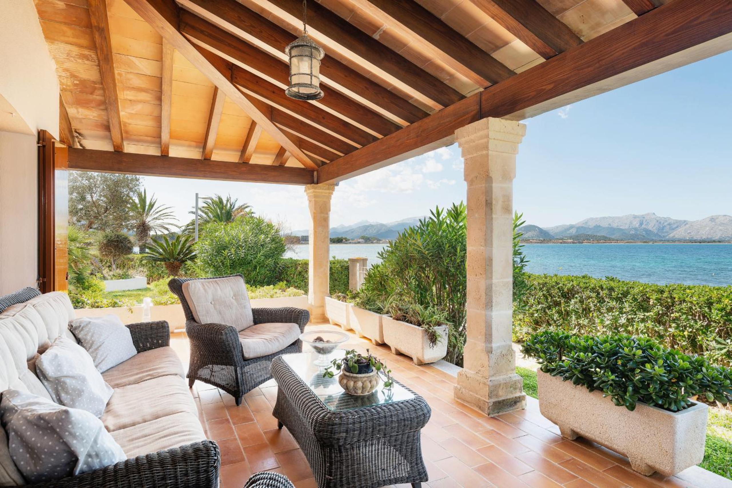 Villa with Sea View photo 2