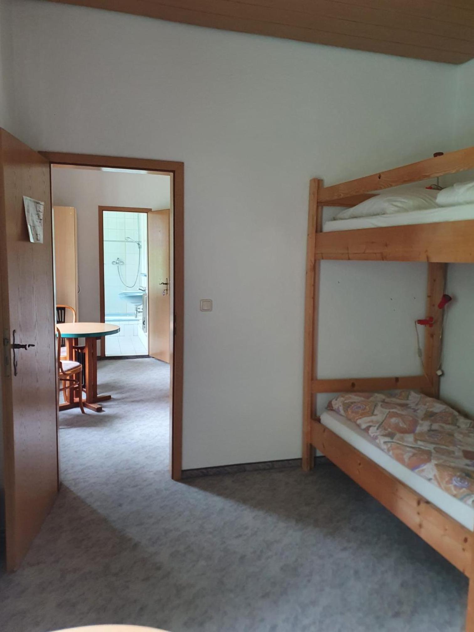 Single Room with Shared Bathroom photo 2