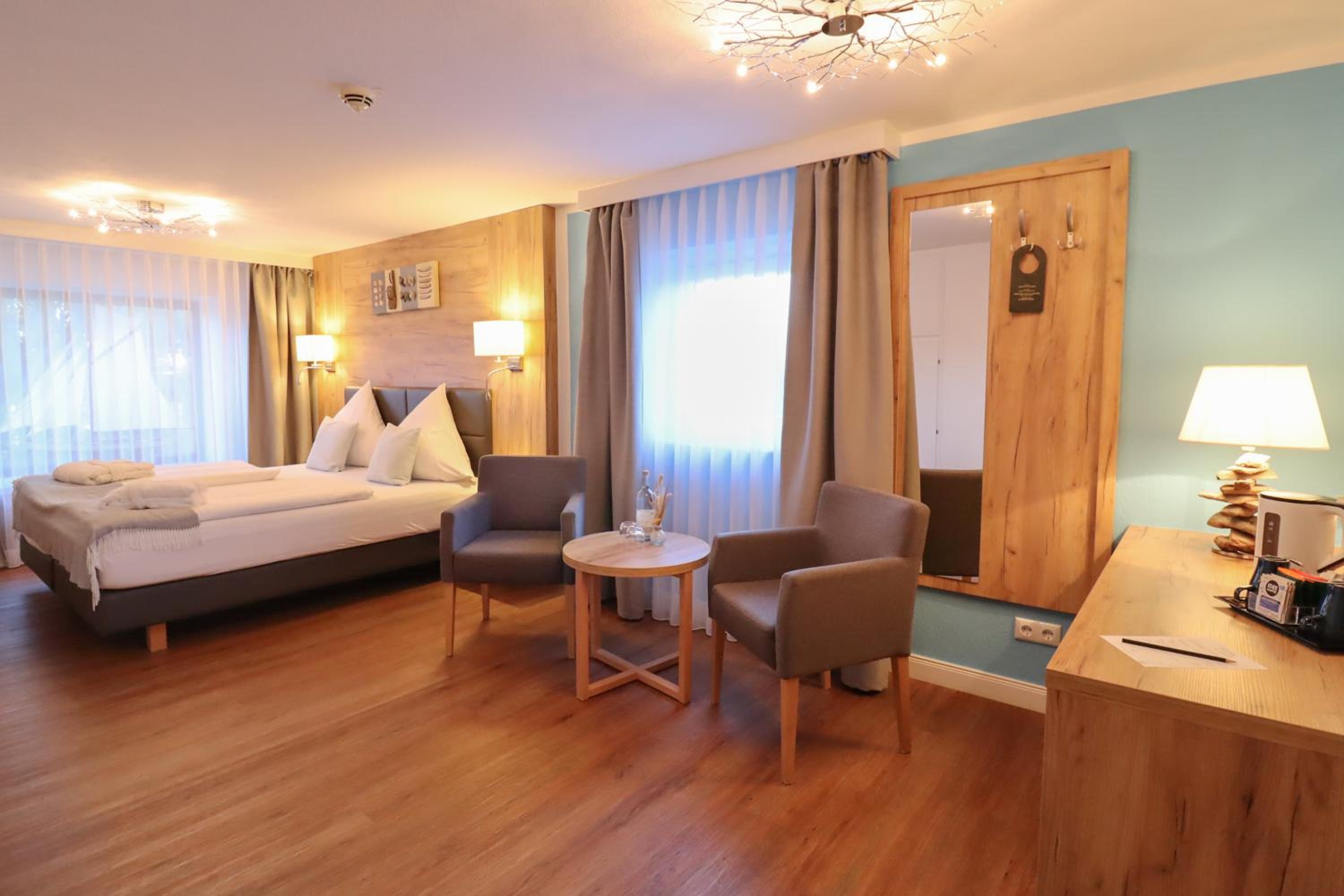 Large Double Room photo 2