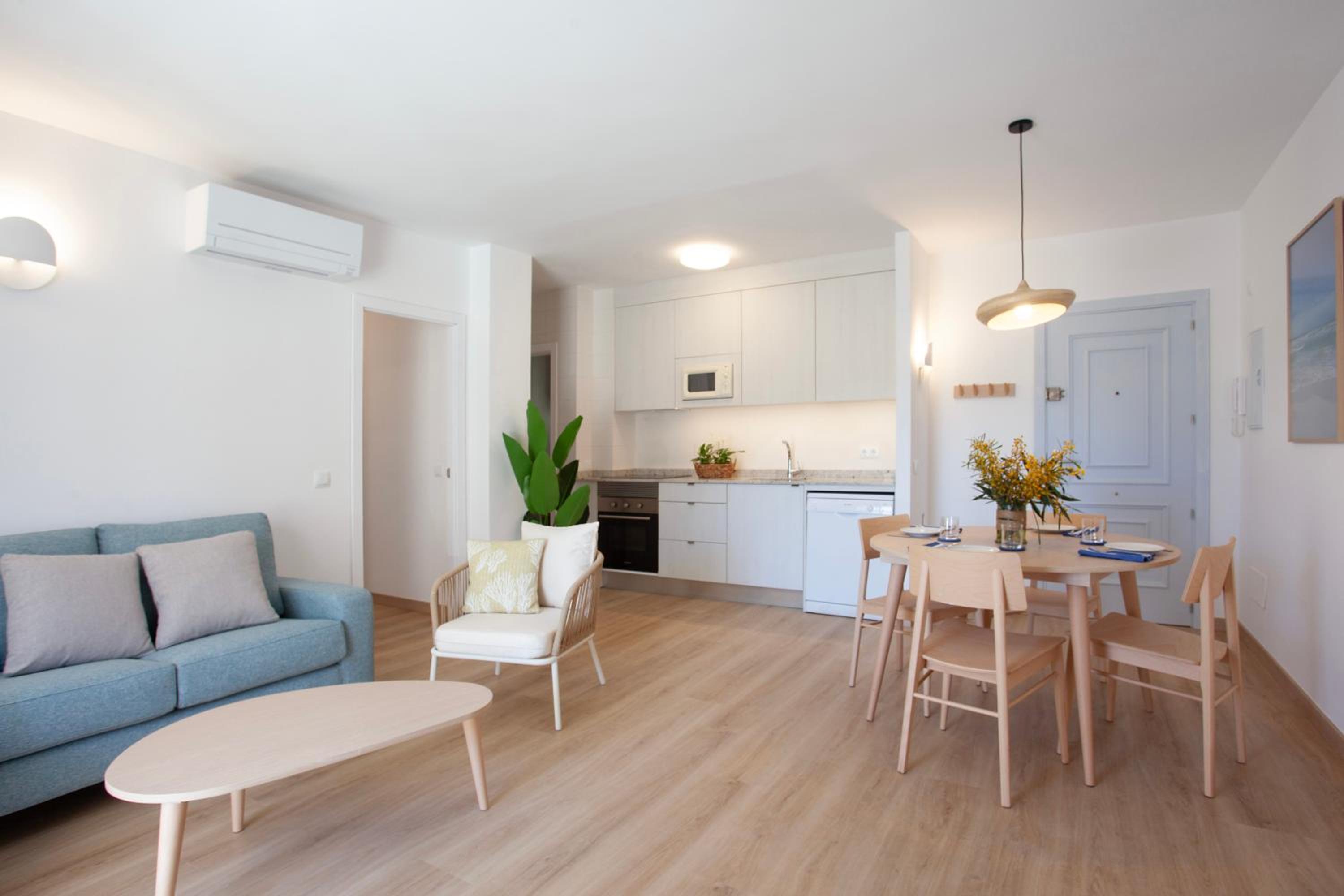 Apartamento de Dos Dormitorios con Vista Lateral (4 Adultos)