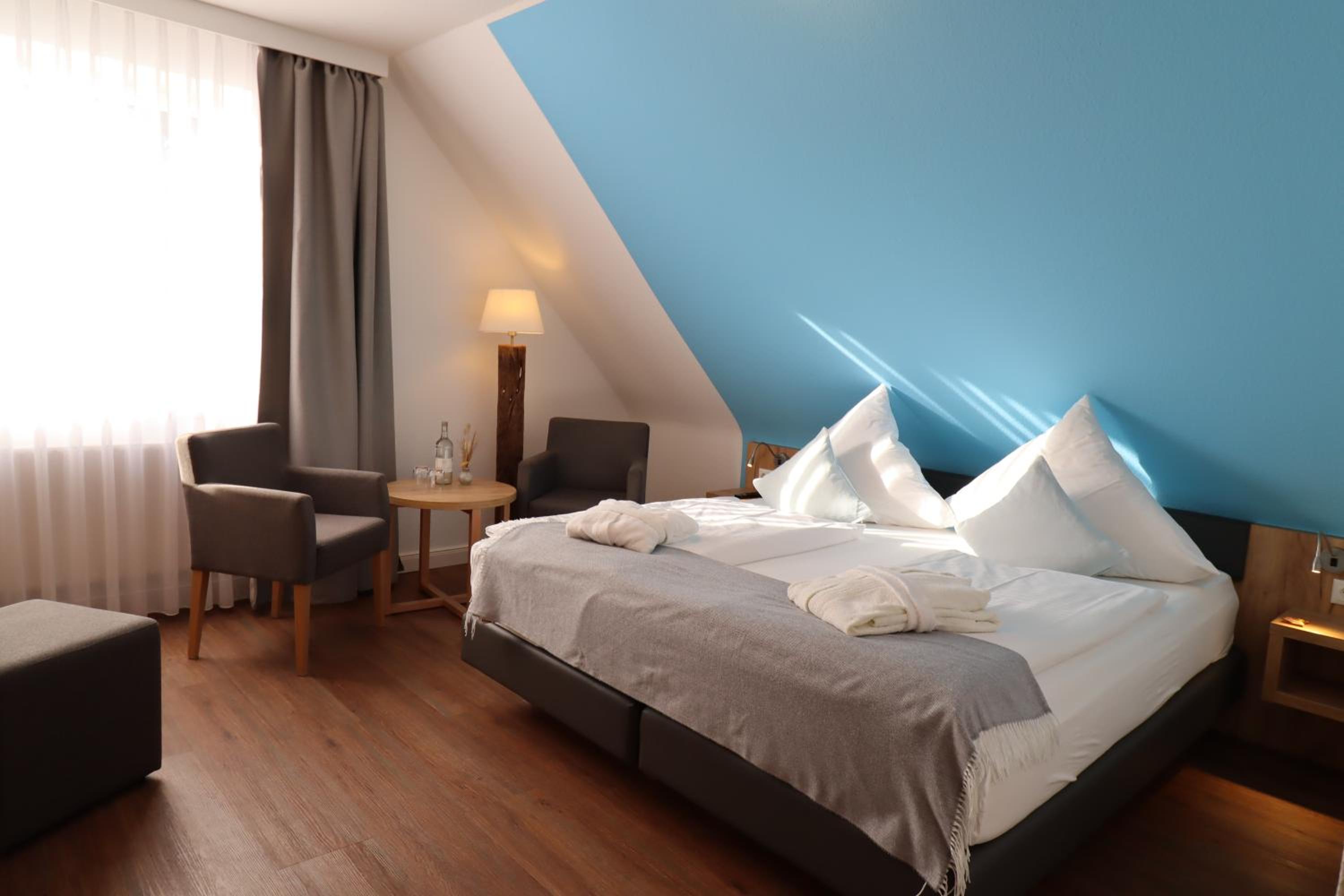 Large Double Room photo 1
