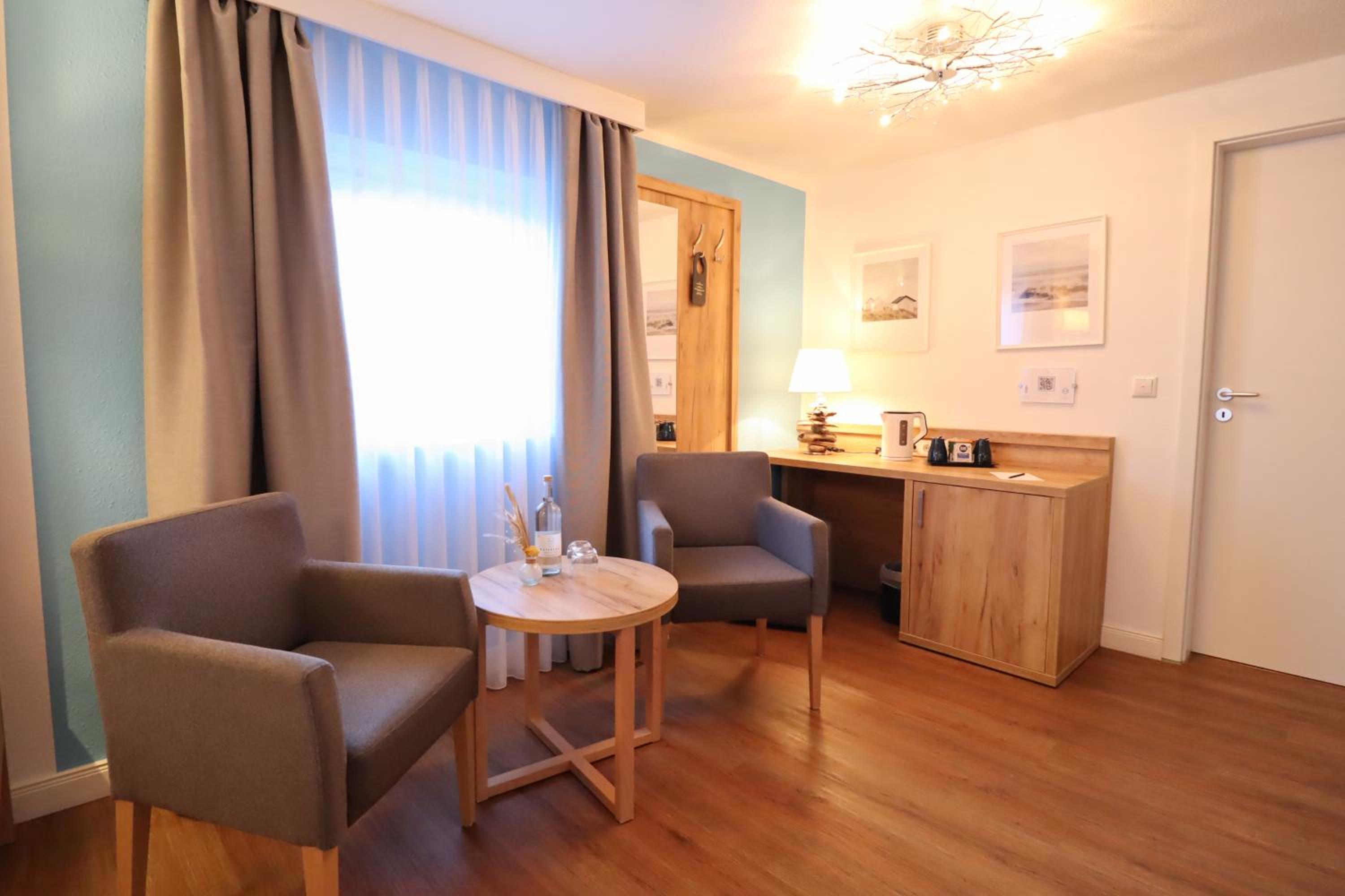 Large Double Room photo 3
