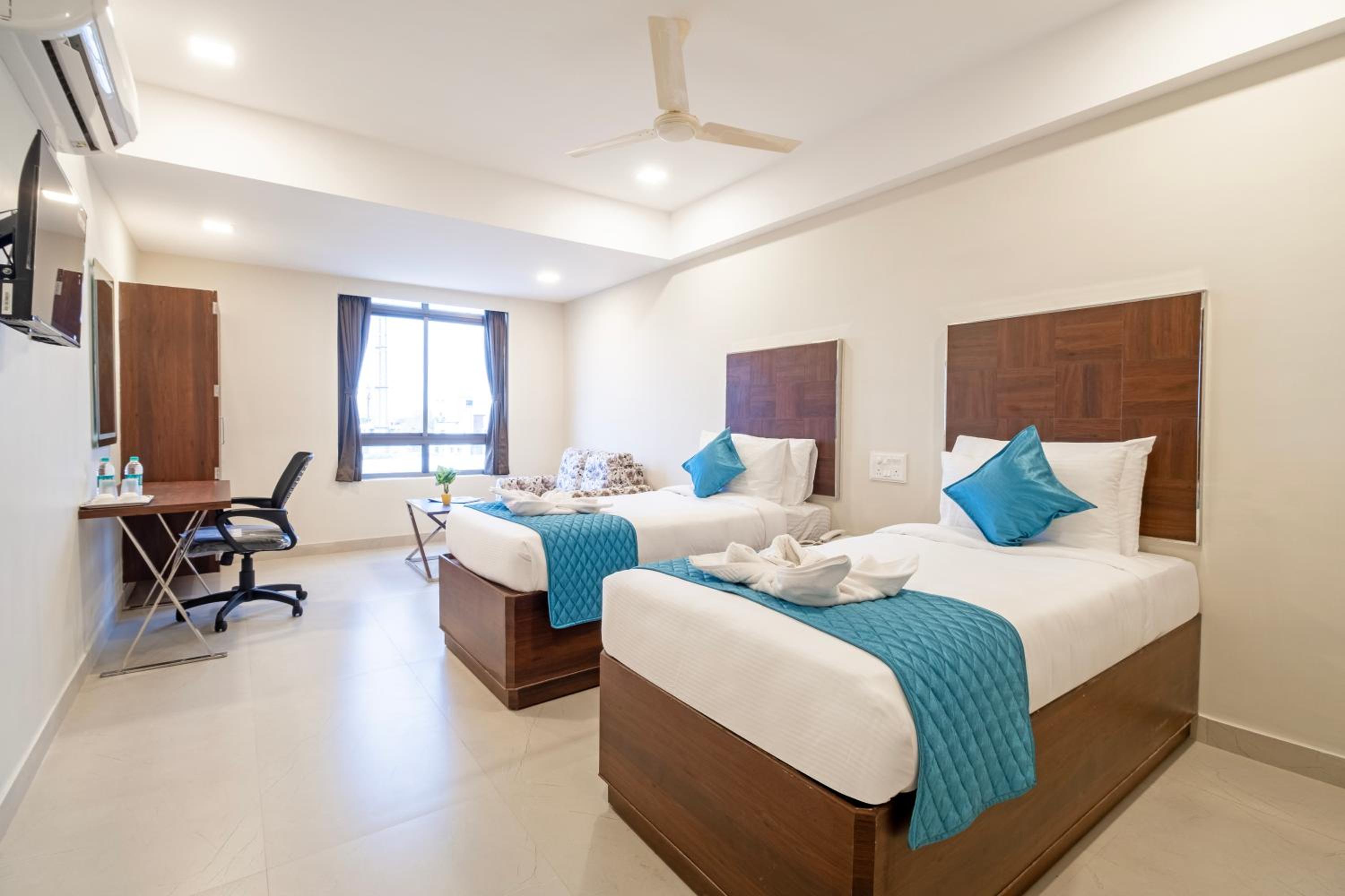 Superior Double or Twin Room with City View