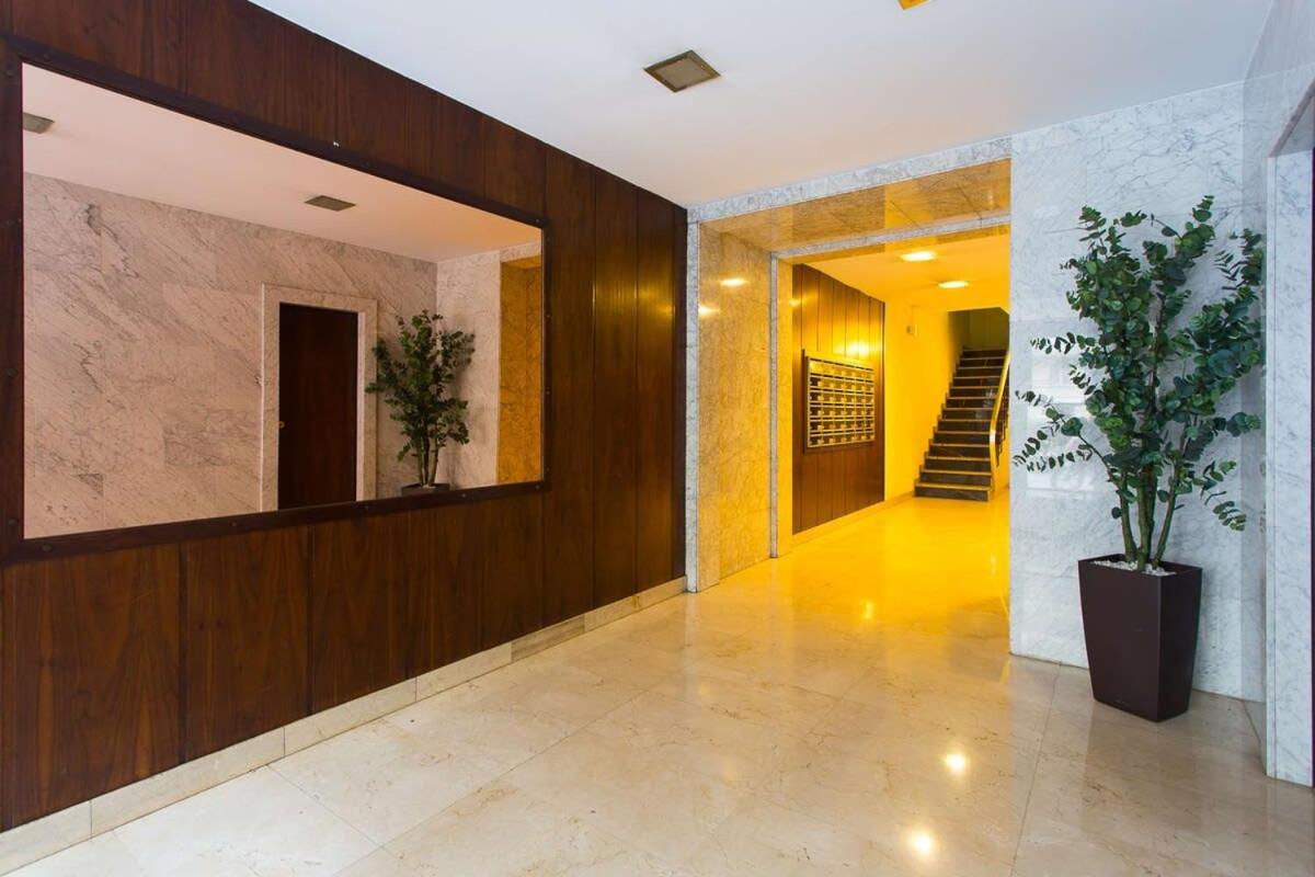 Apartment photo 2