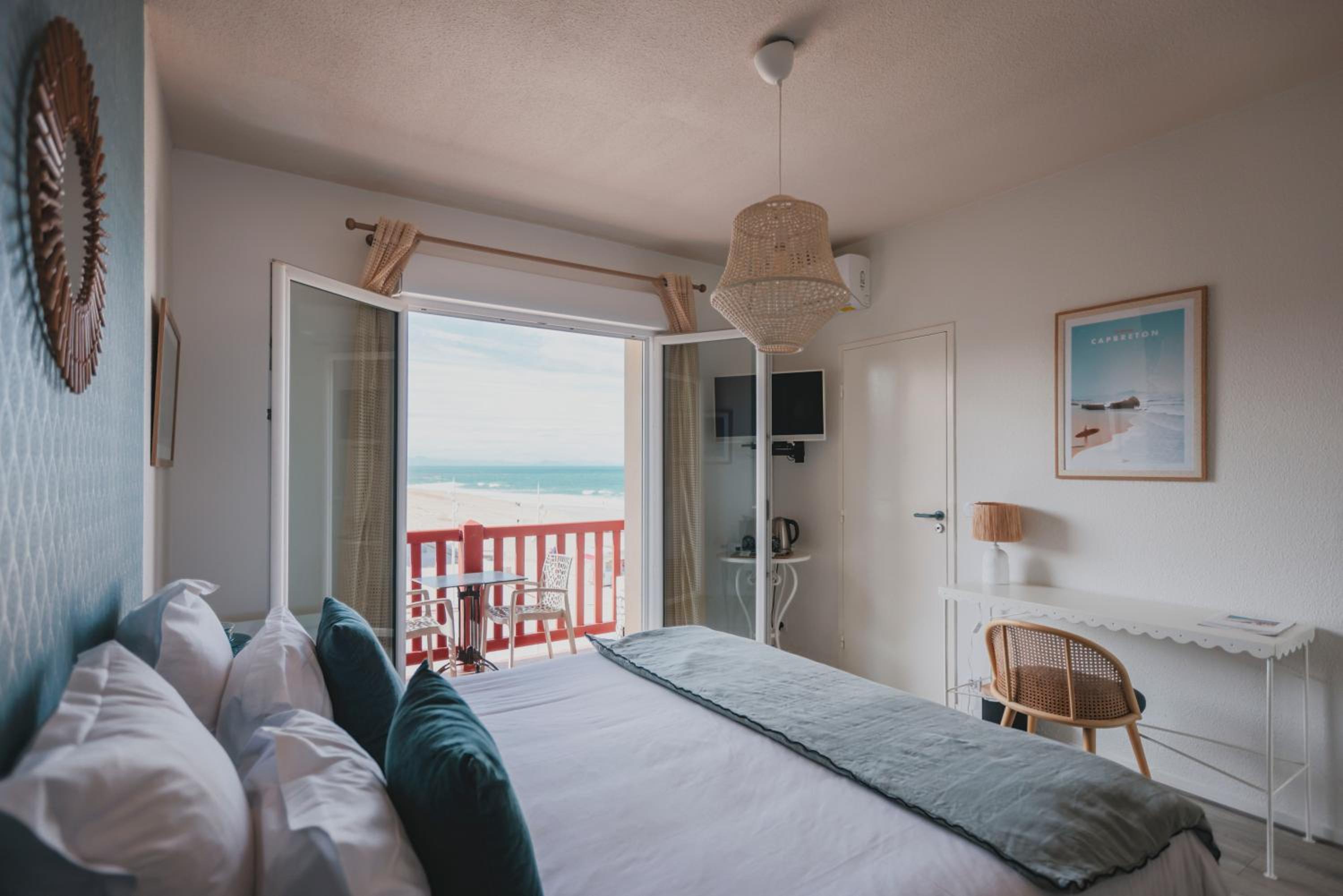 Double Room with Balcony photo 3