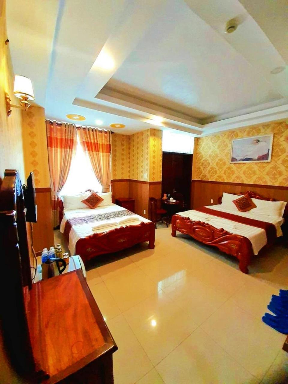 Large Double or Twin Room photo 3