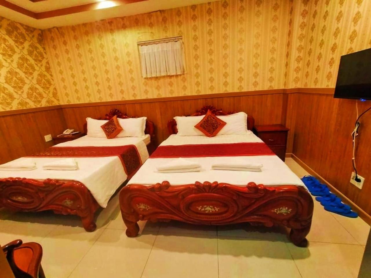 Large Double or Twin Room photo 2
