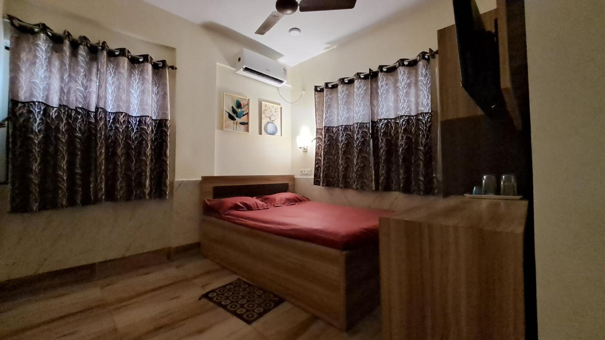 Deluxe Double Room with Shower photo 3