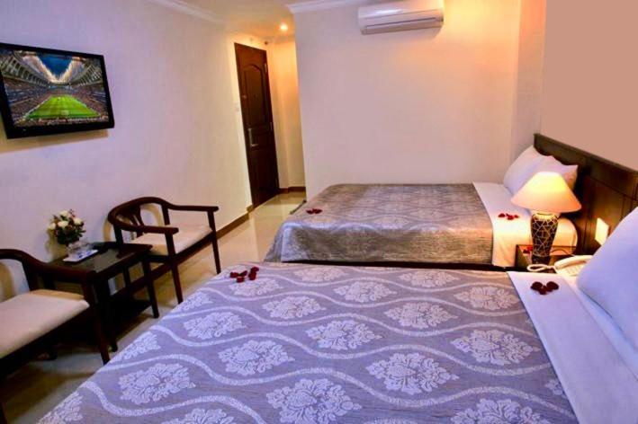 Standard Twin Room - Photo 4