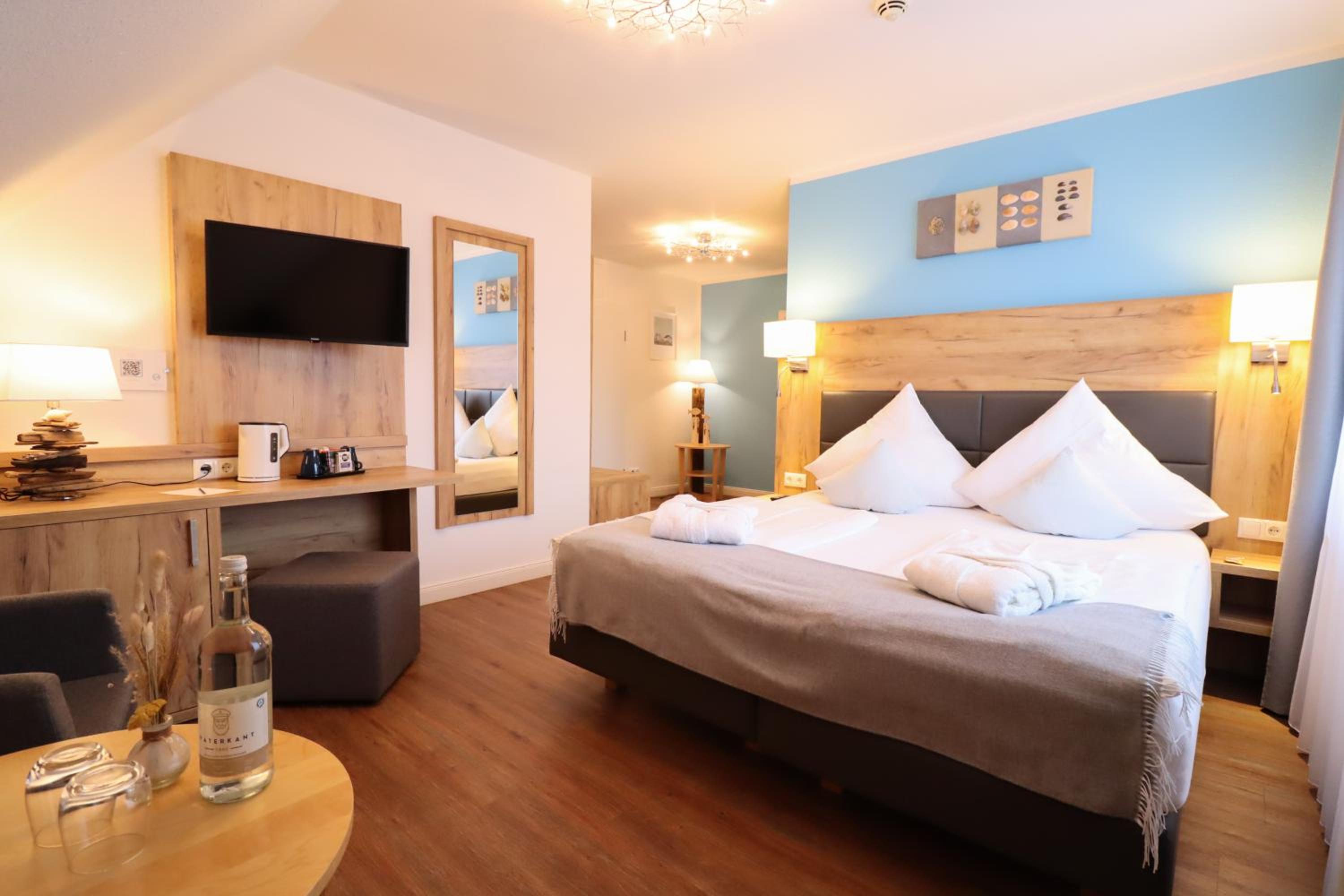 Small Junior Suite photo 1