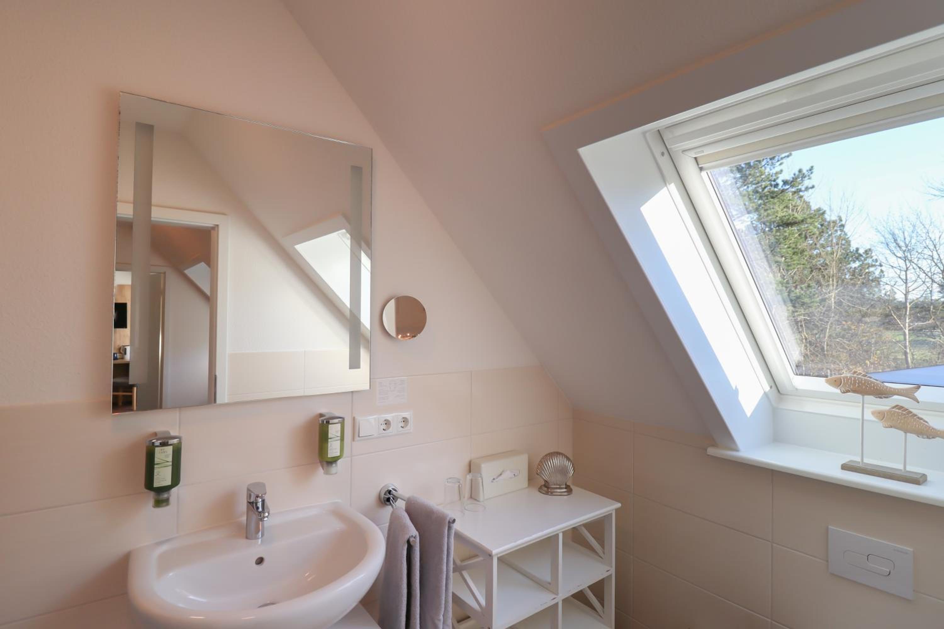 Little Happiness Suite photo 2
