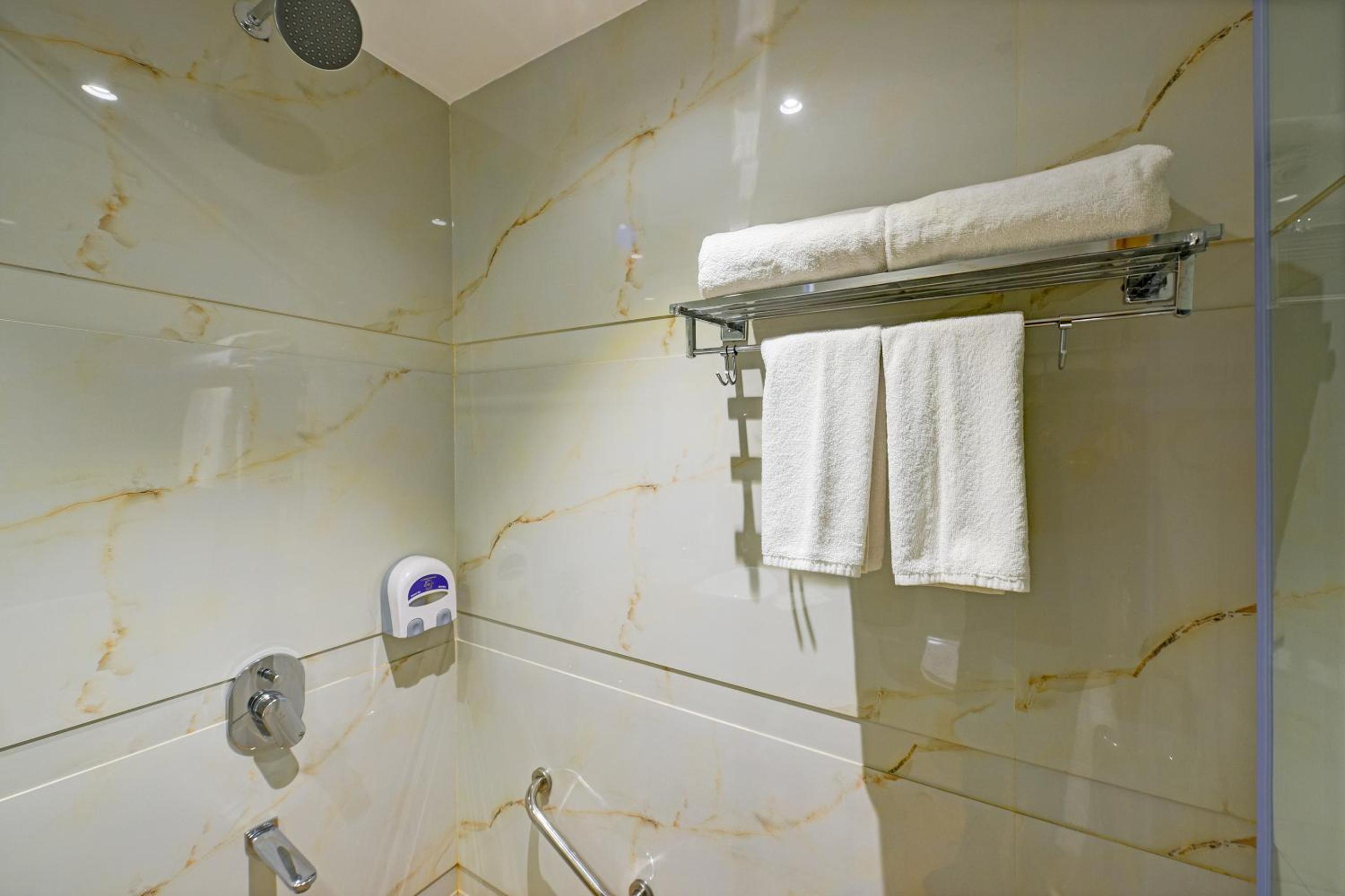 Executive Room  - Photo 4