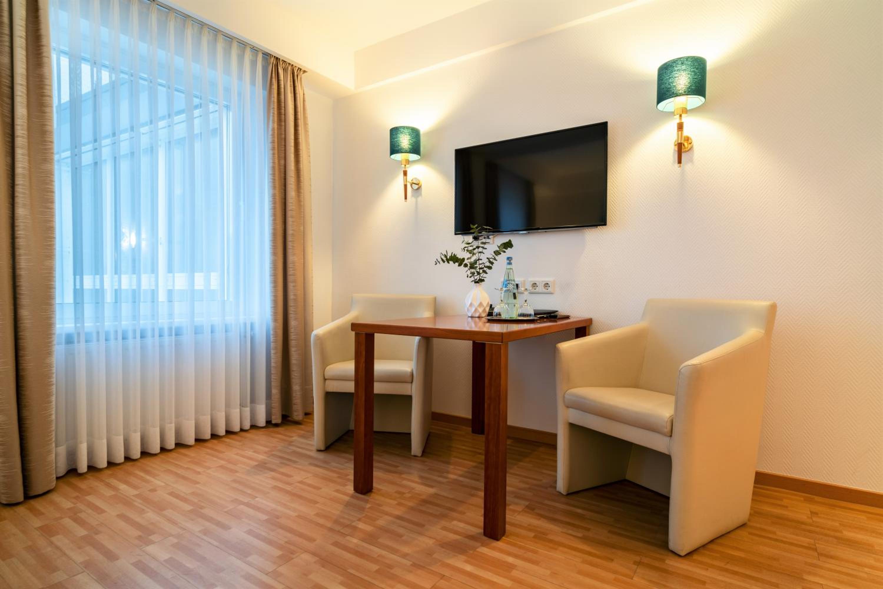 Comfort Room*** - Photo 2