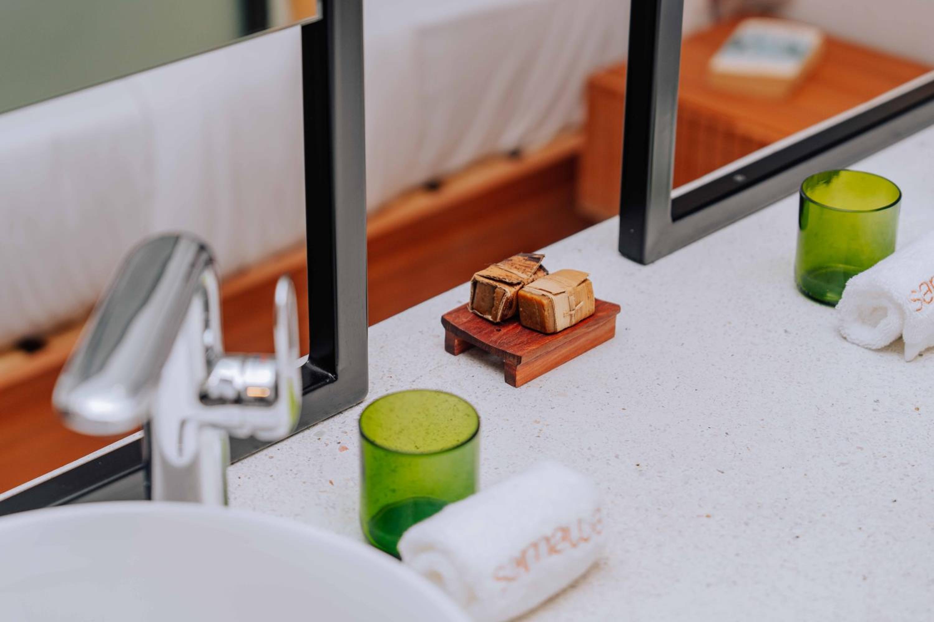 Likizo Deluxe Suite with Extra Bed