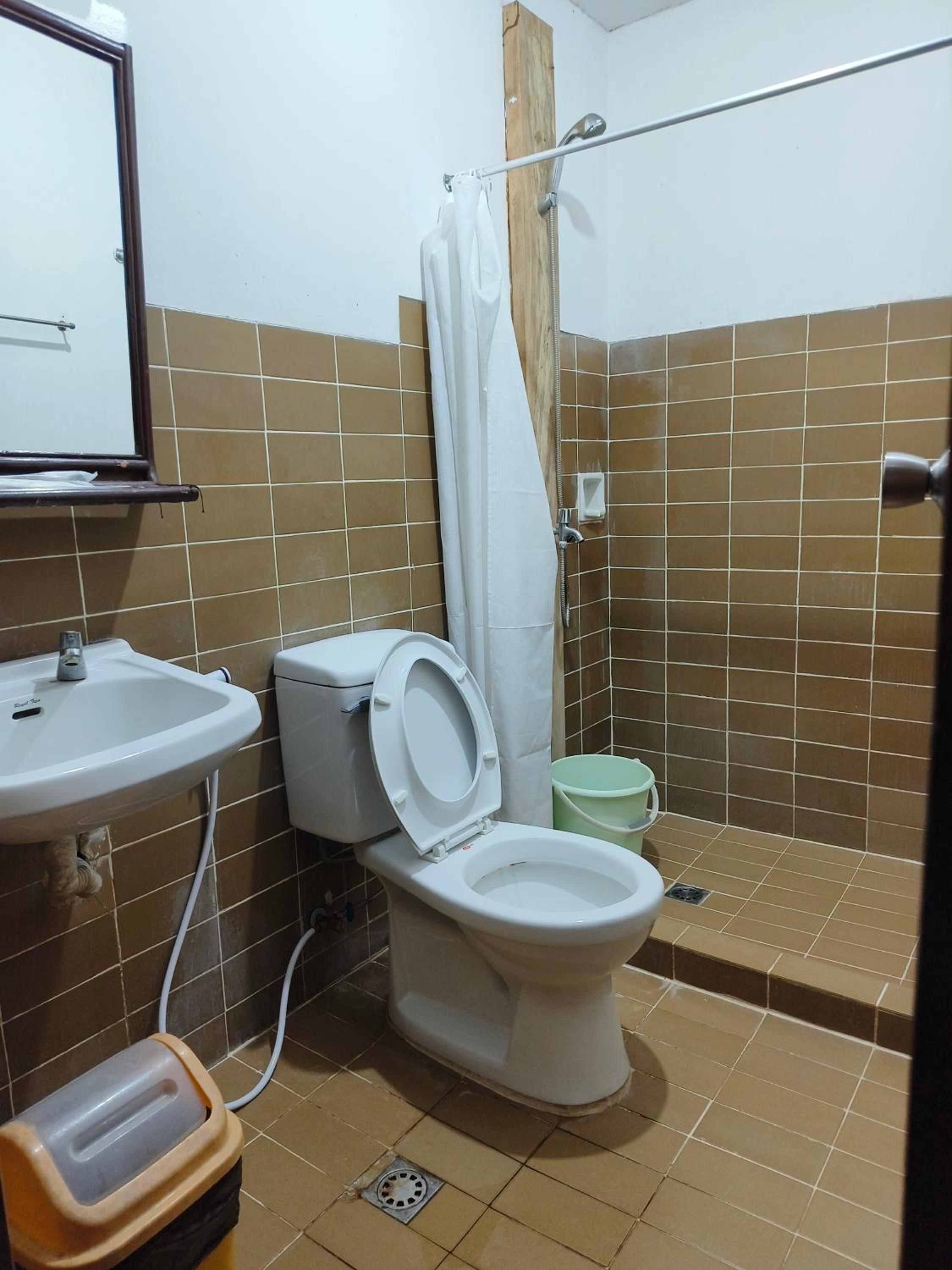 Budget Twin Room photo 2