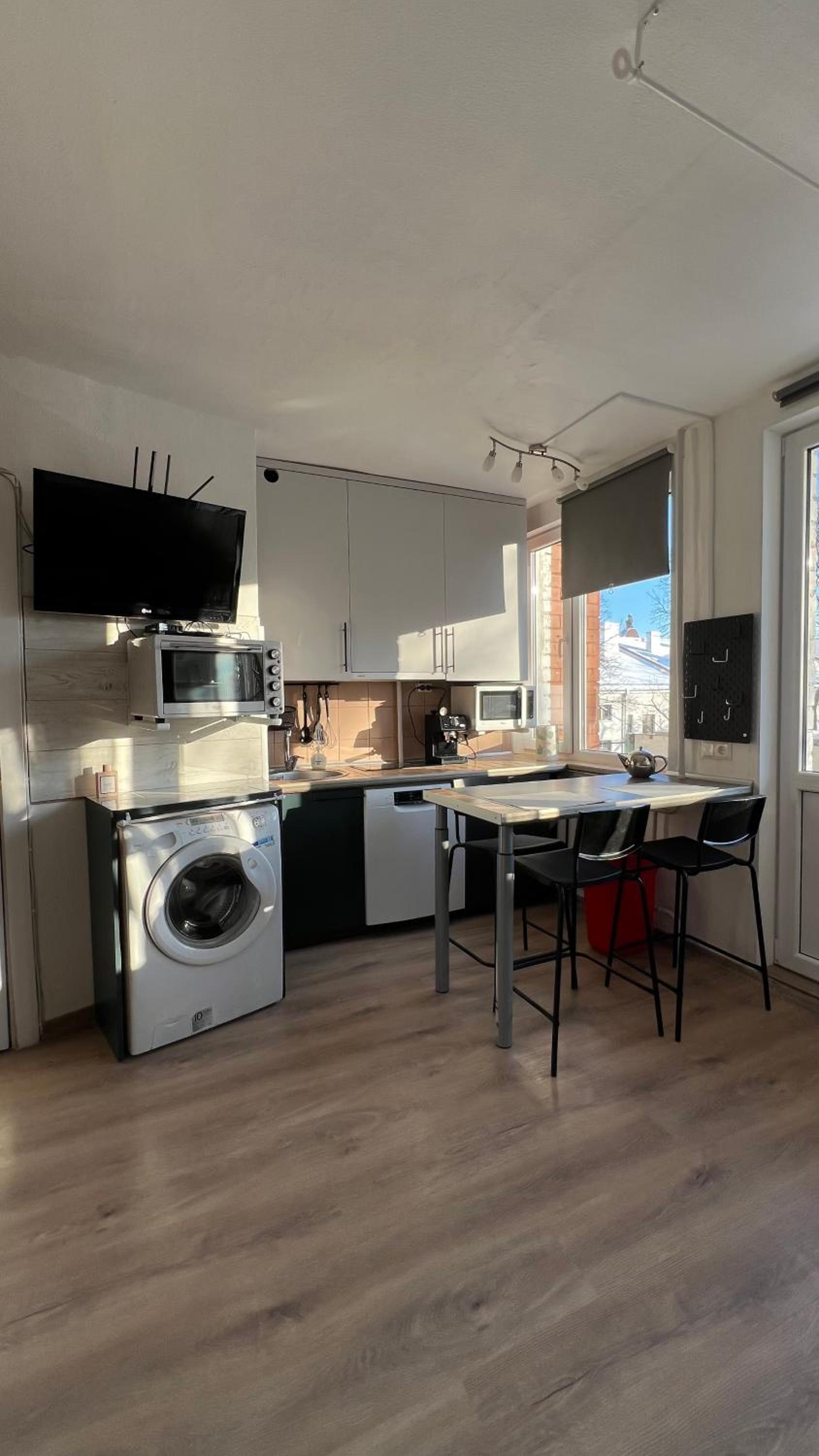 Apartment with Terrace photo 1