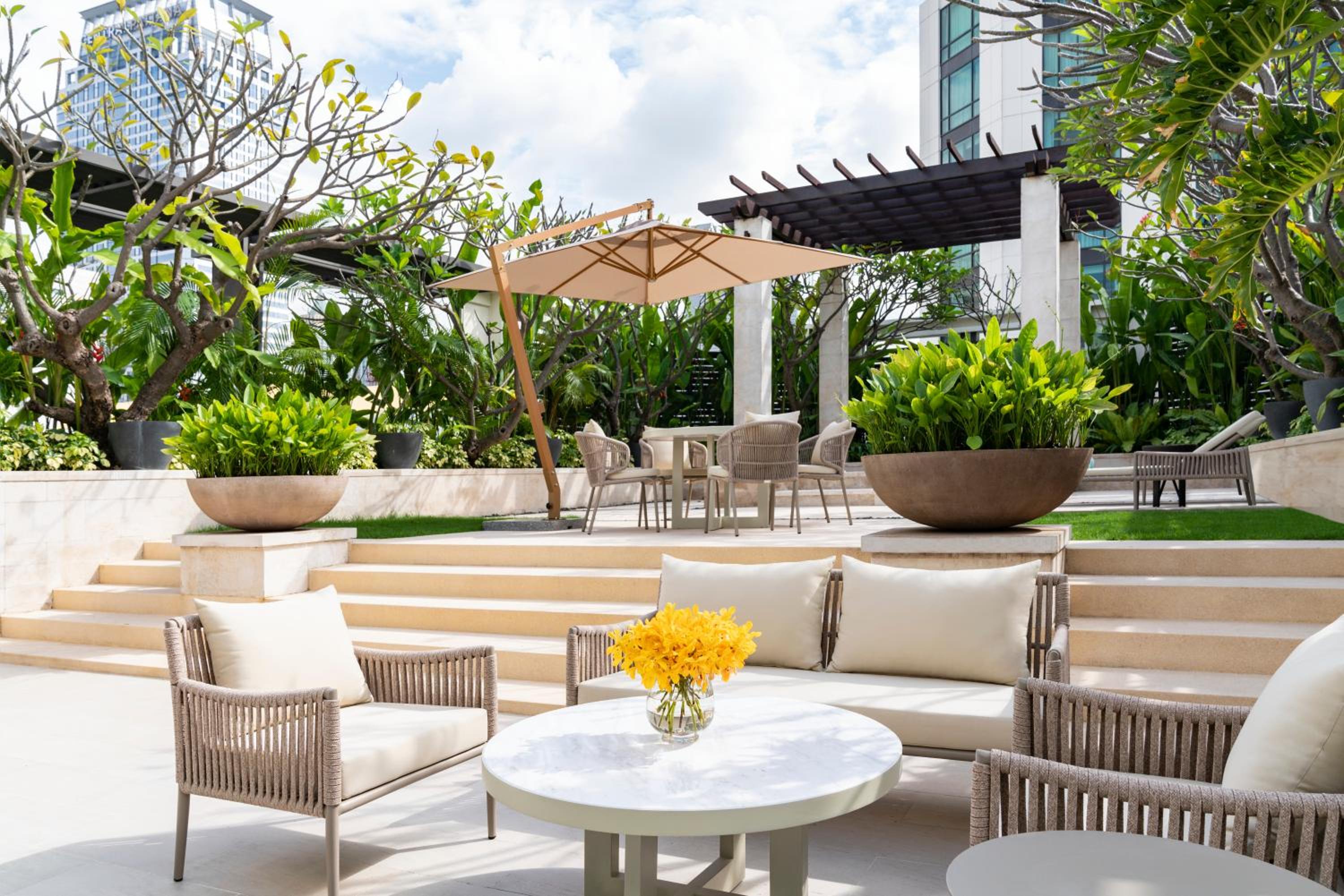 Suite with Terrace (Non Smoking) thumbnail 5