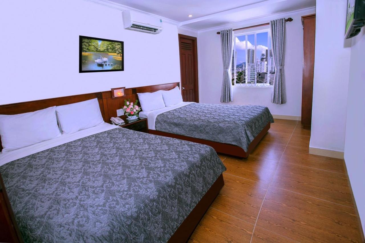 Standard Twin Room - Photo 3