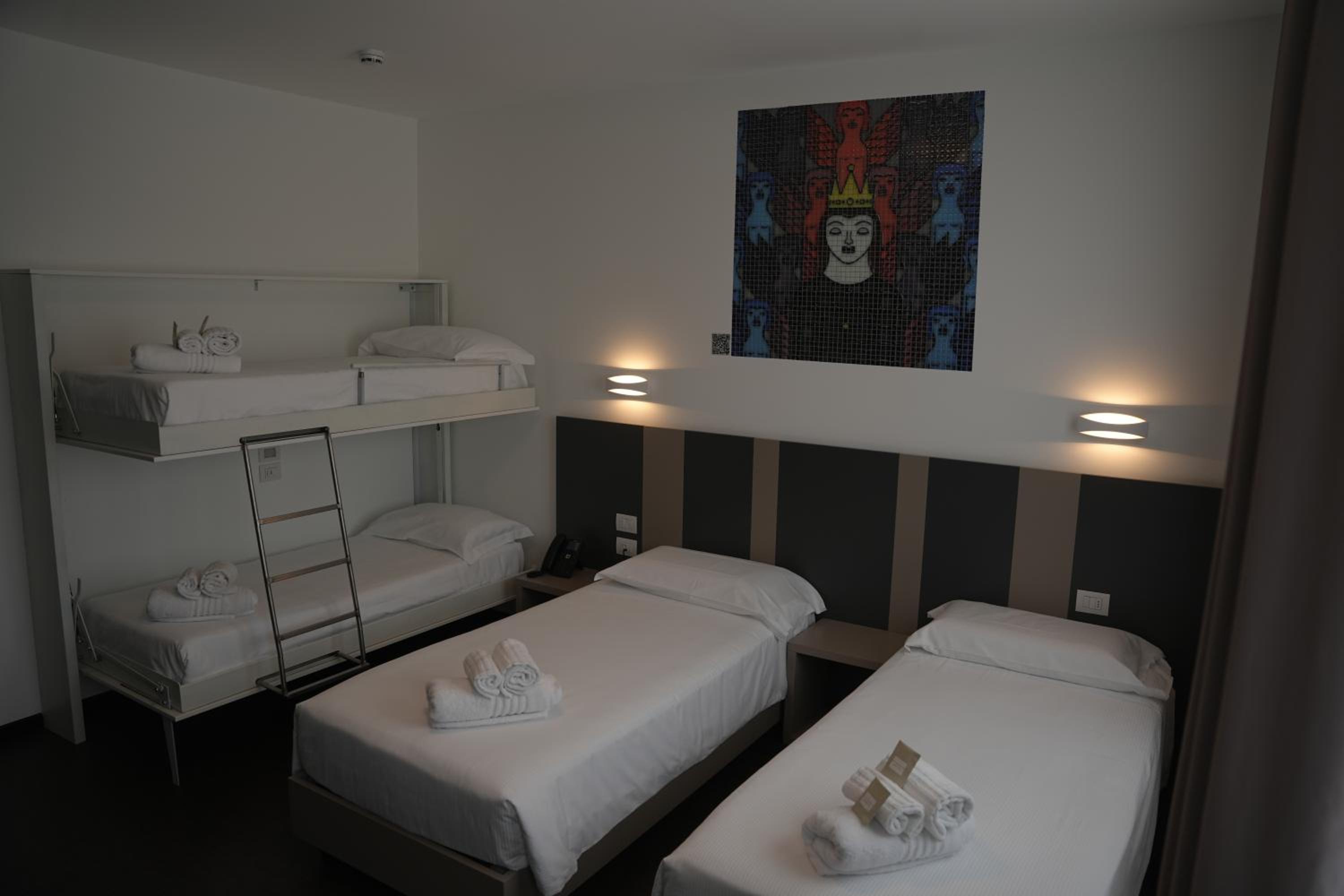Triple Room - Photo 7