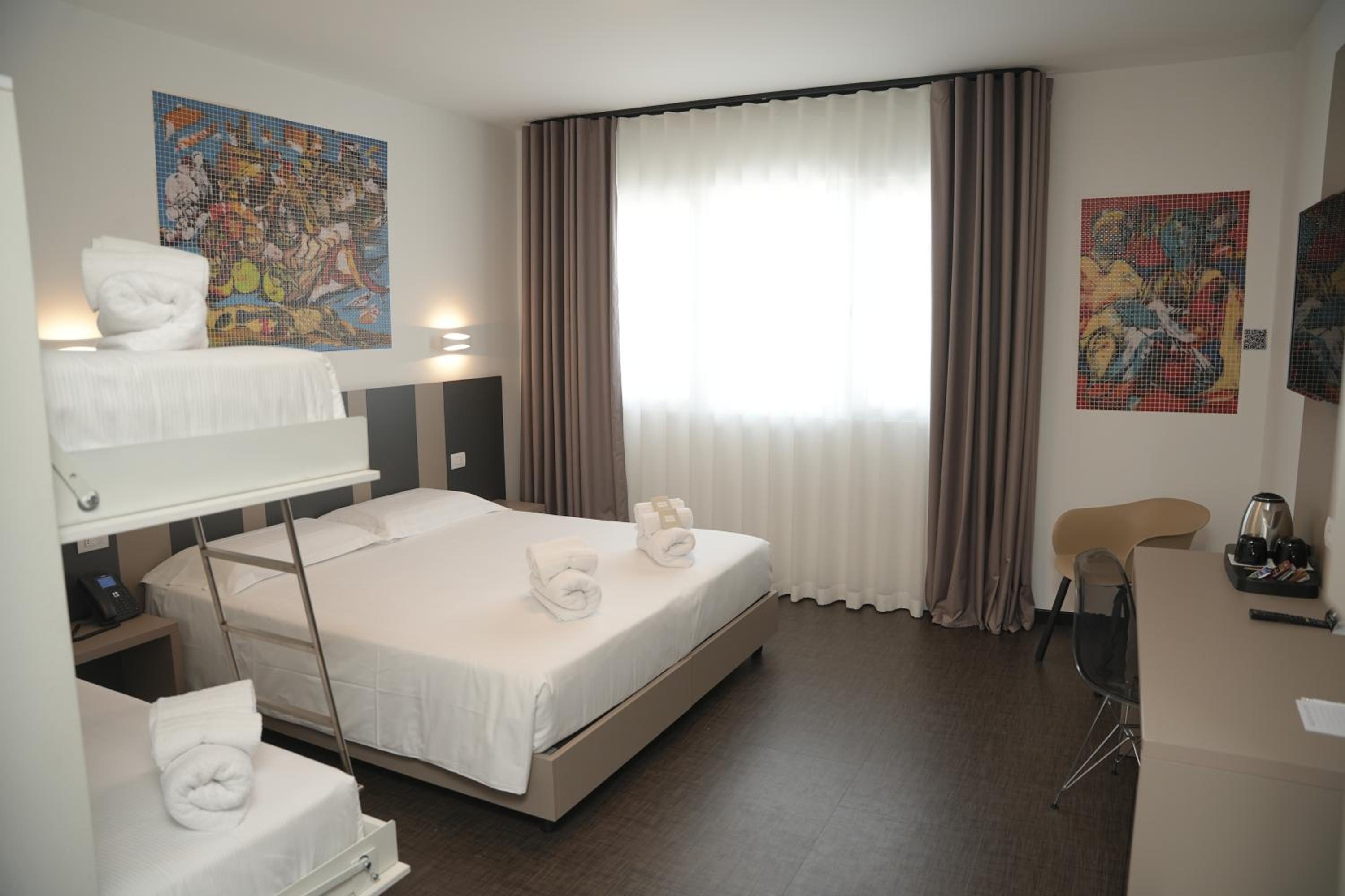 Triple Room - Photo 10