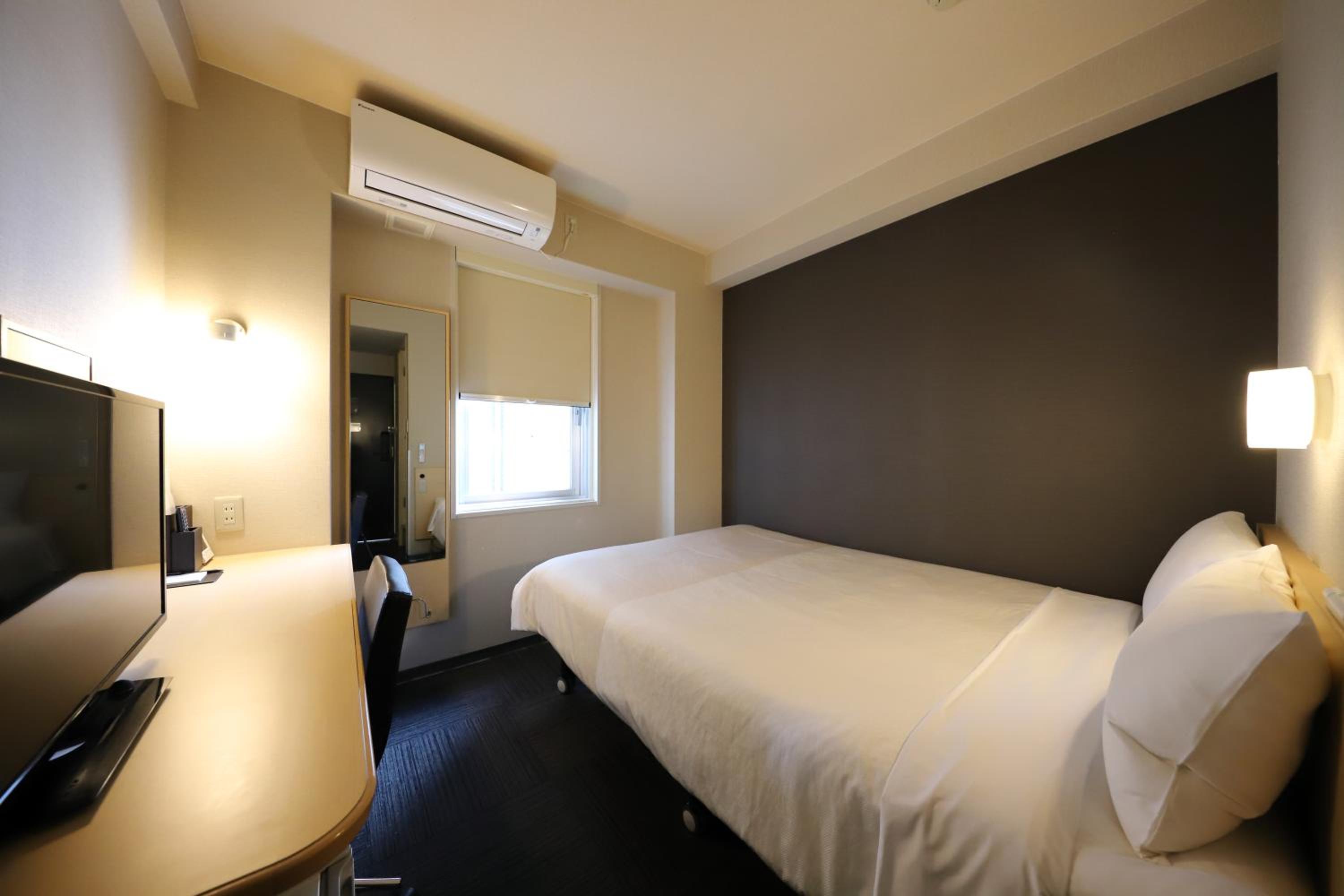 Double Room - Non-Smoking  - Photo 1