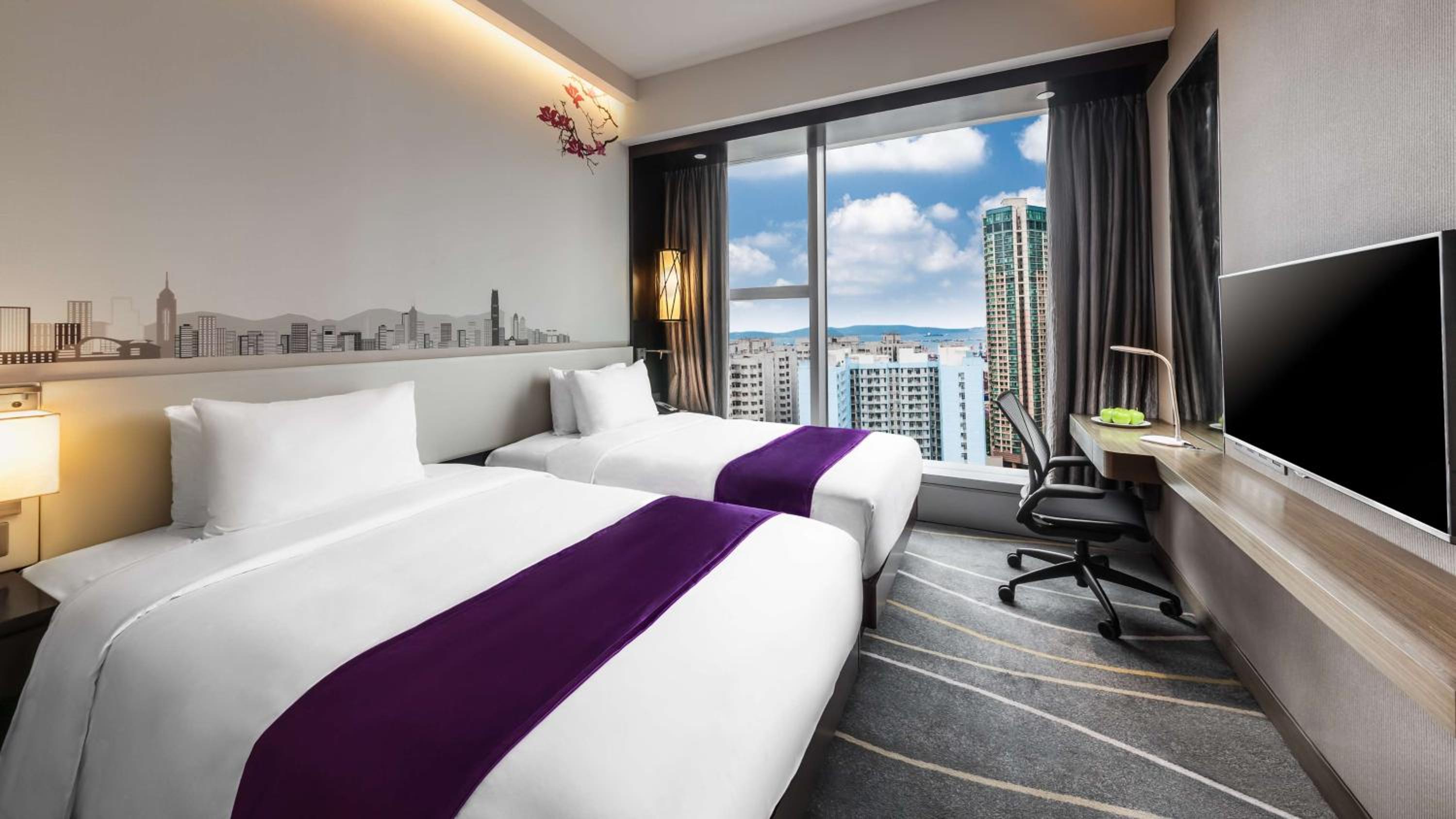 Deluxe Twin Room with Harbor View photo 2