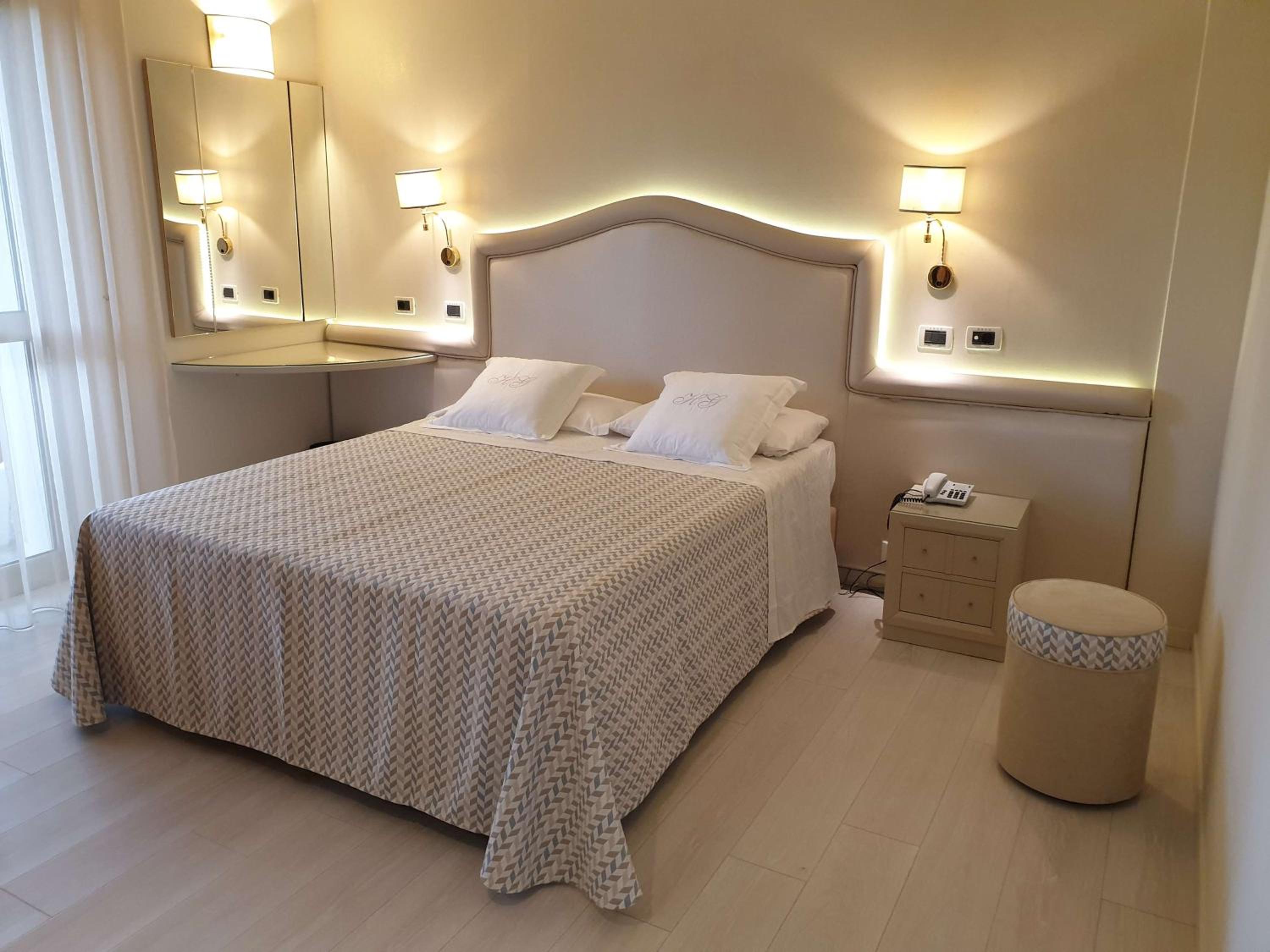 Comfort Triple Room with Balcony photo 2