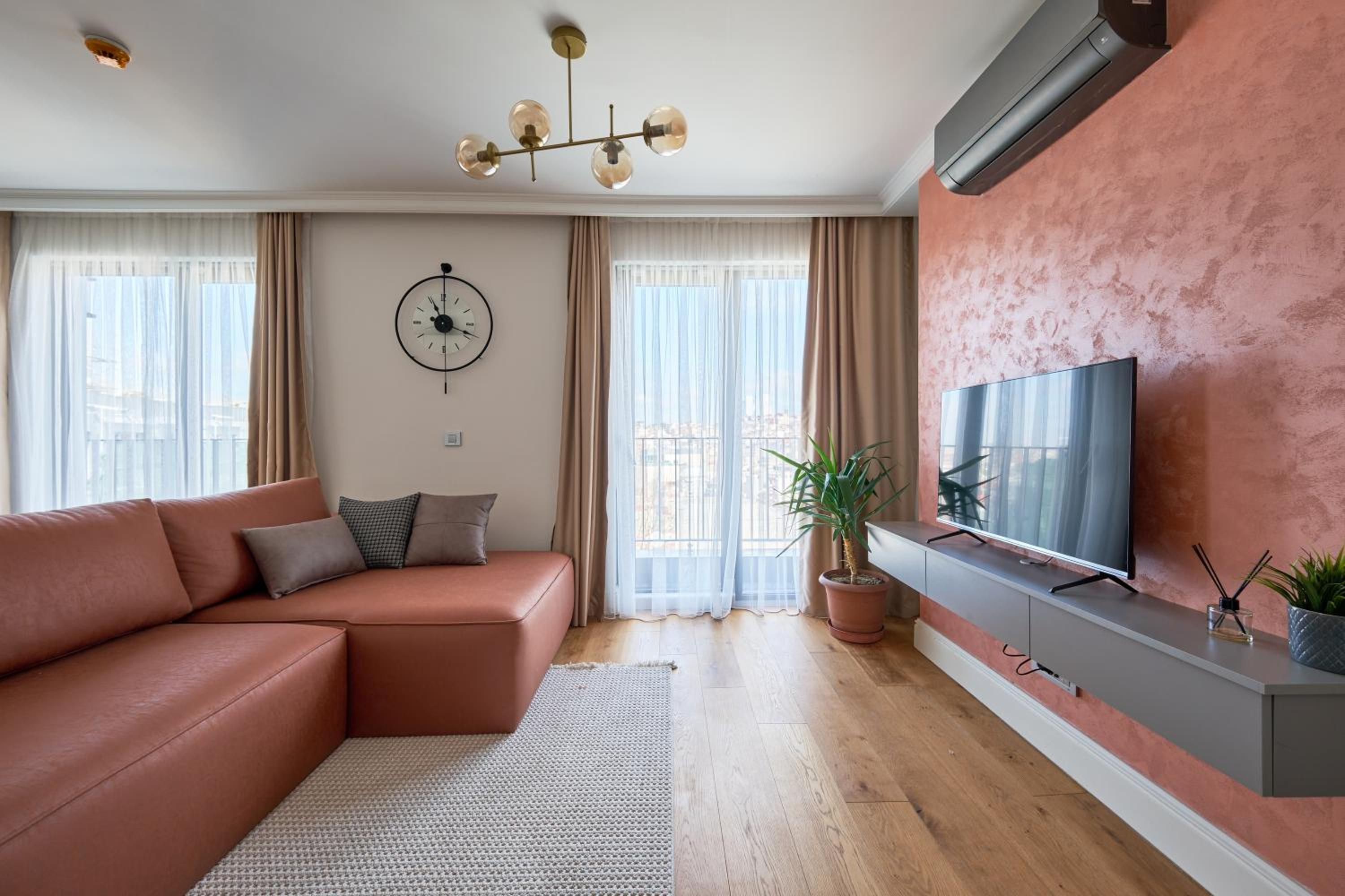 Deluxe Apartment
