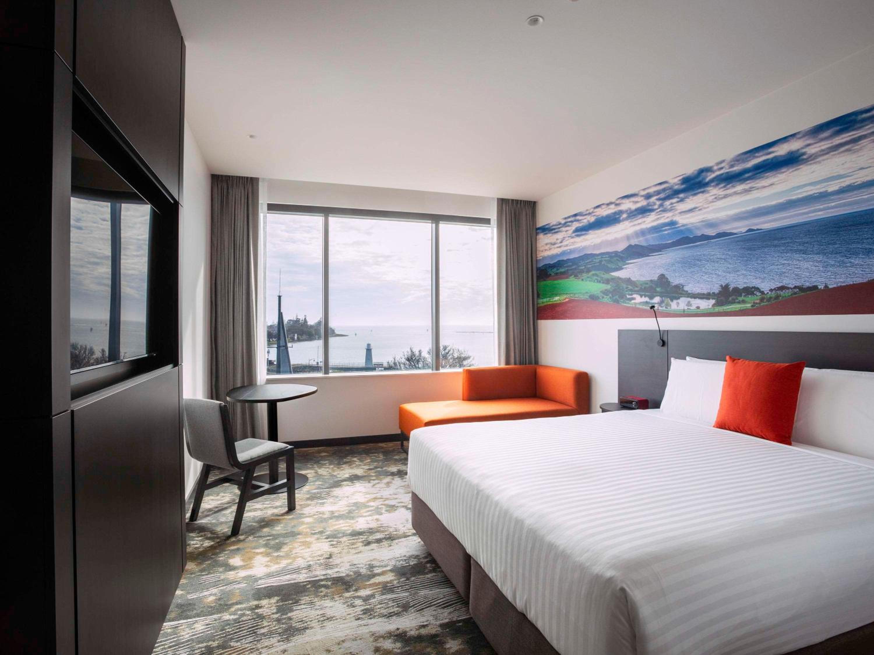 Superior King Room with Ocean view - Photo 1