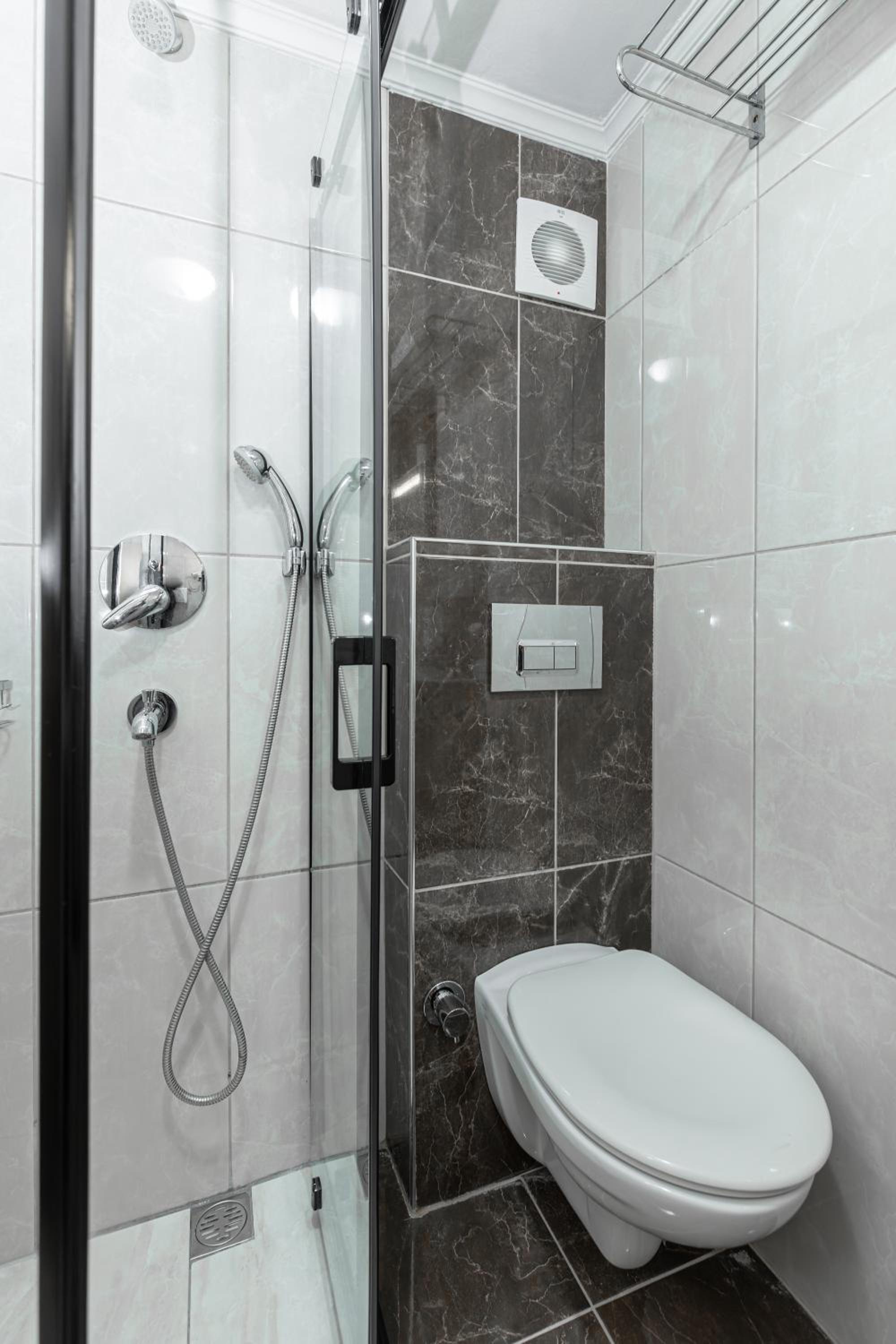 Deluxe Double Room - Photo 18