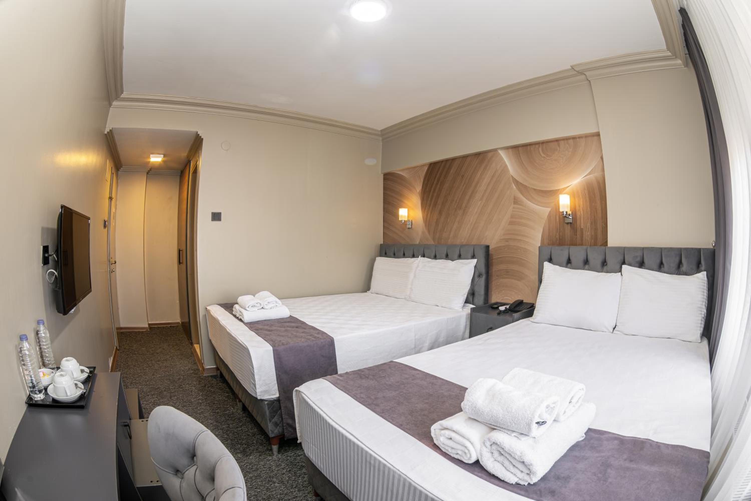 Deluxe Double Room - Photo 4