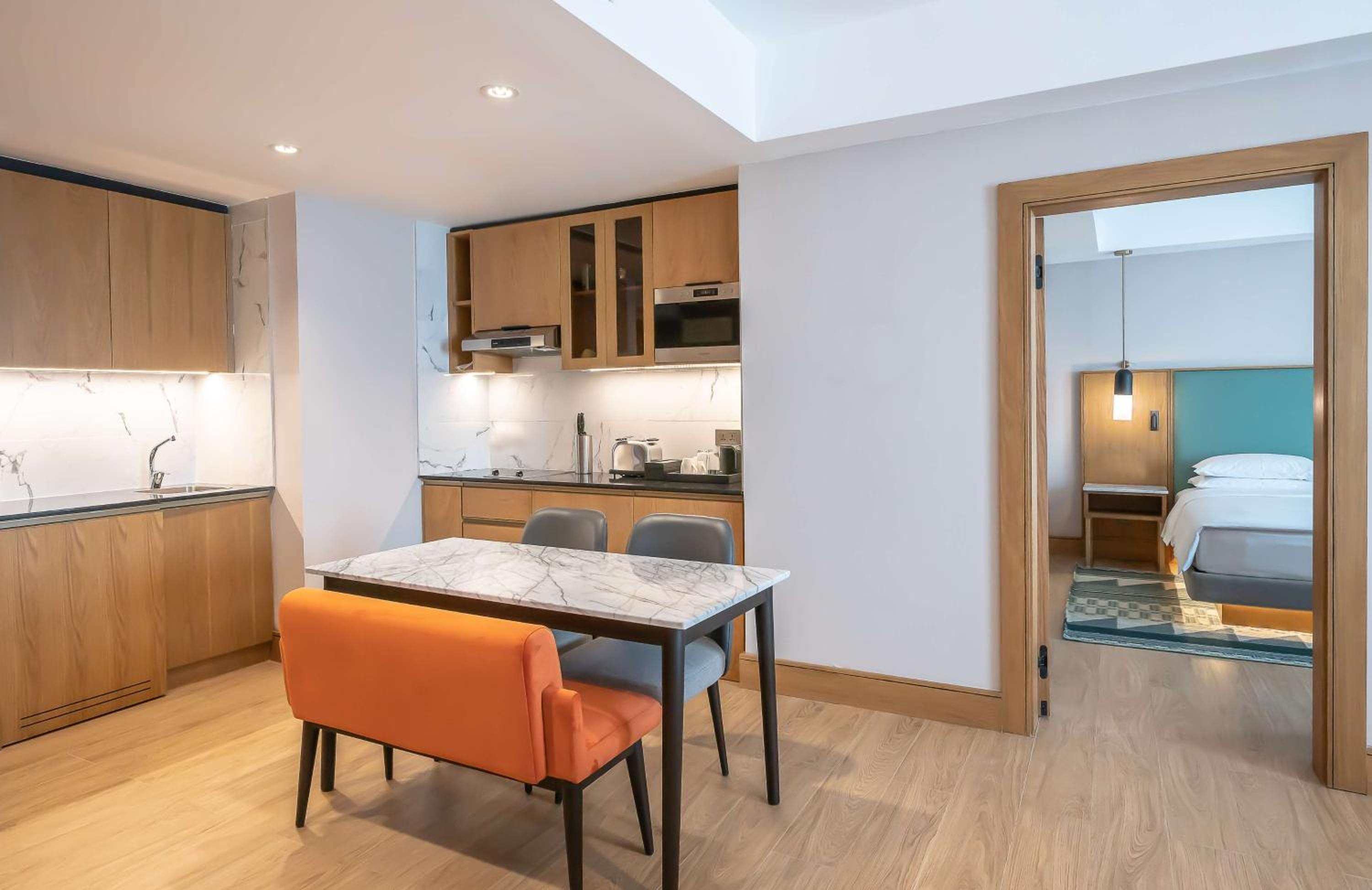 Studio Apartment - Photo 2