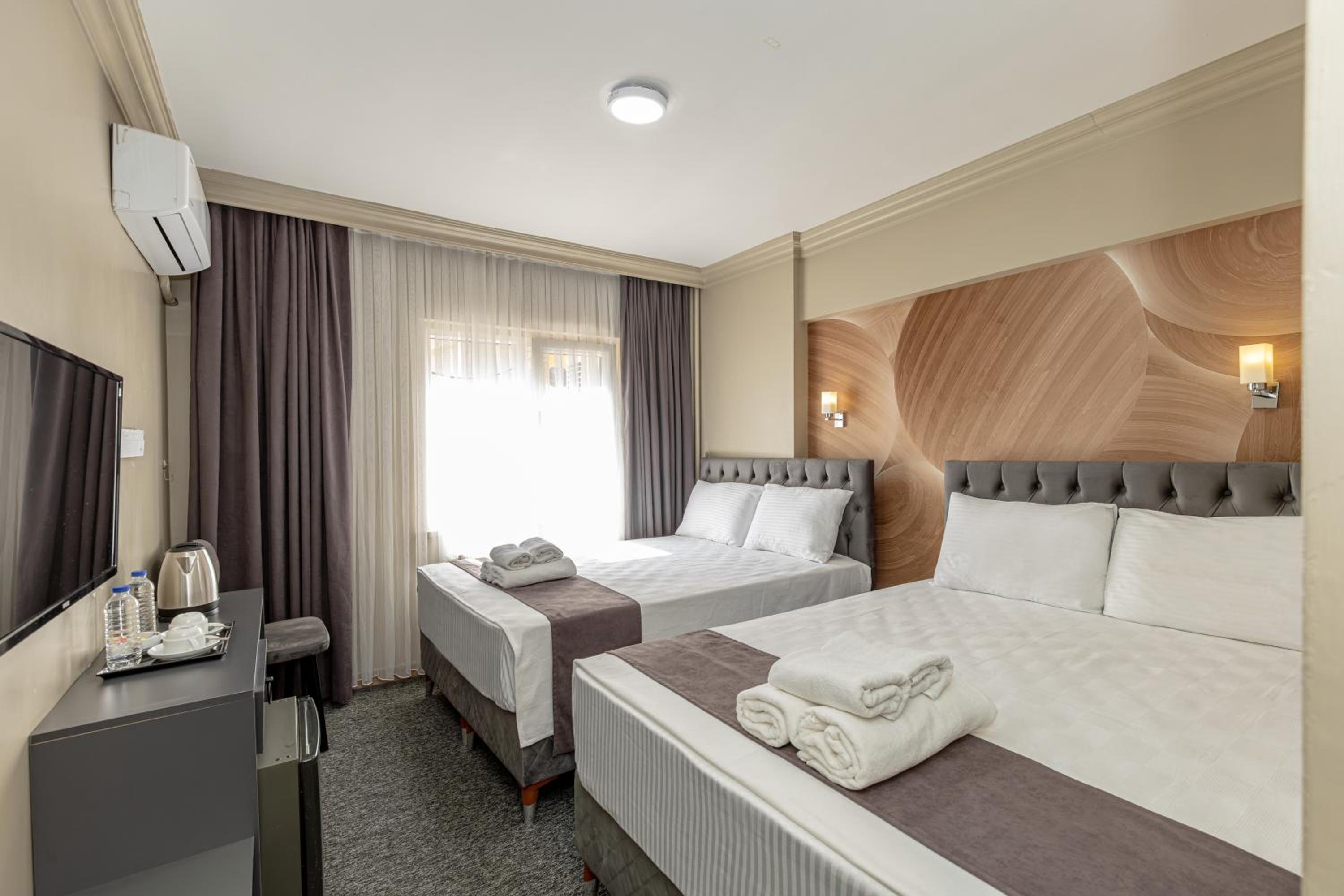Deluxe Double Room - Photo 5
