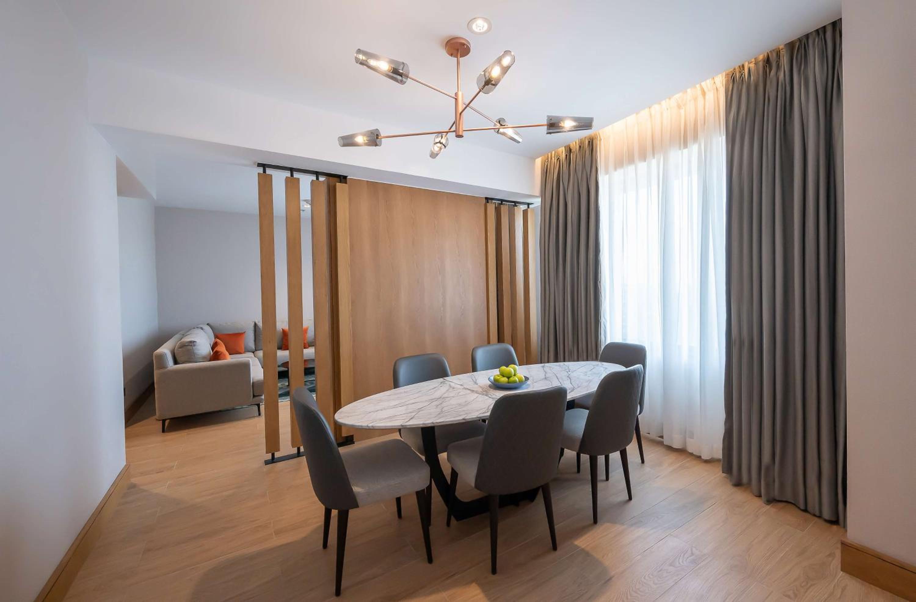 Deluxe Suite - Photo 1