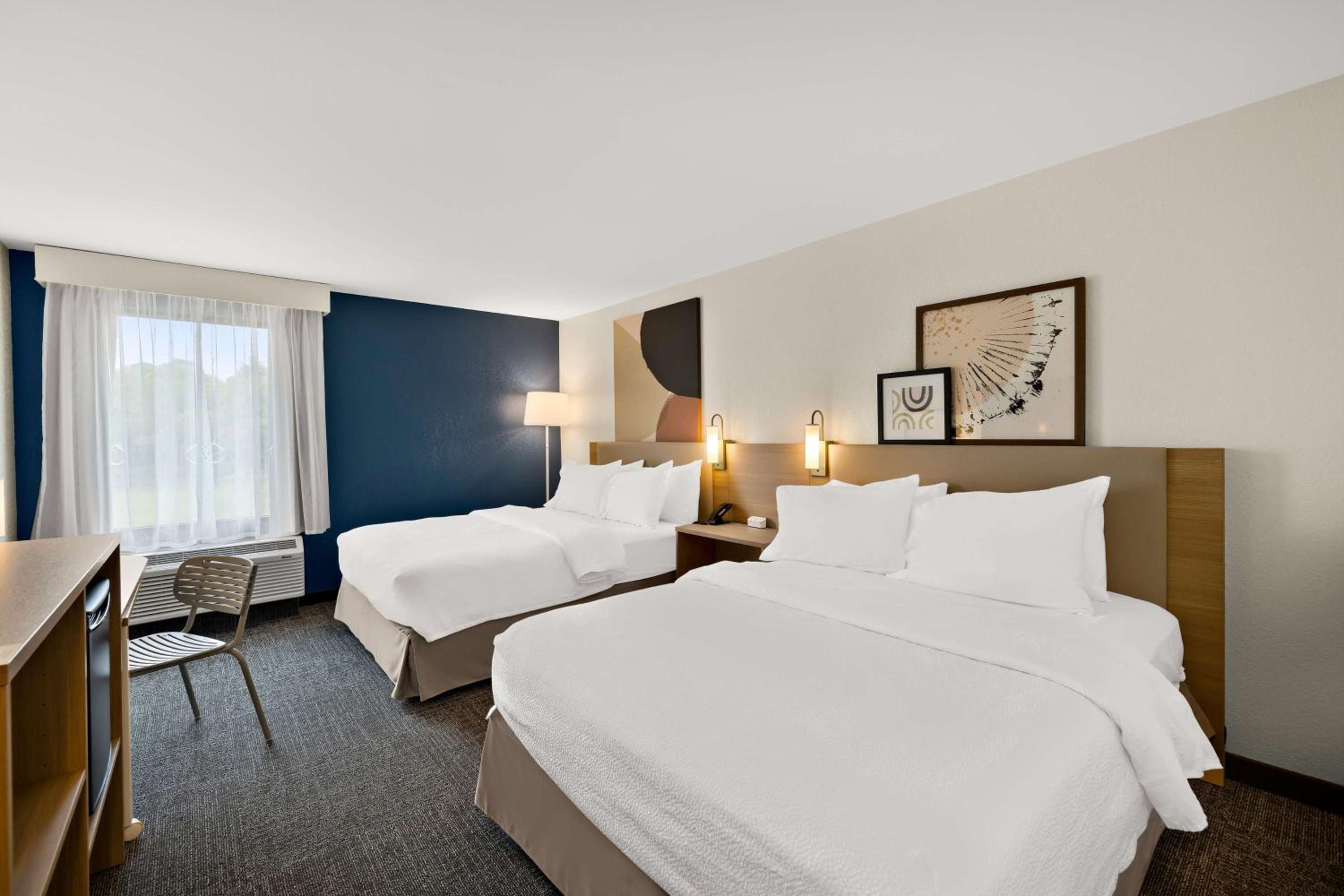 Queen Room with Two Queen Beds - Mobility and Hearing Access - Photo 5