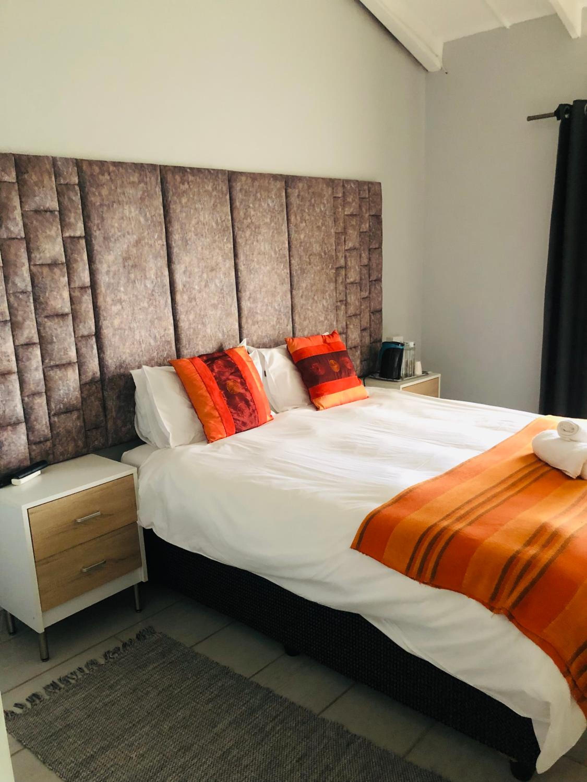 Deluxe Queen Room photo 3