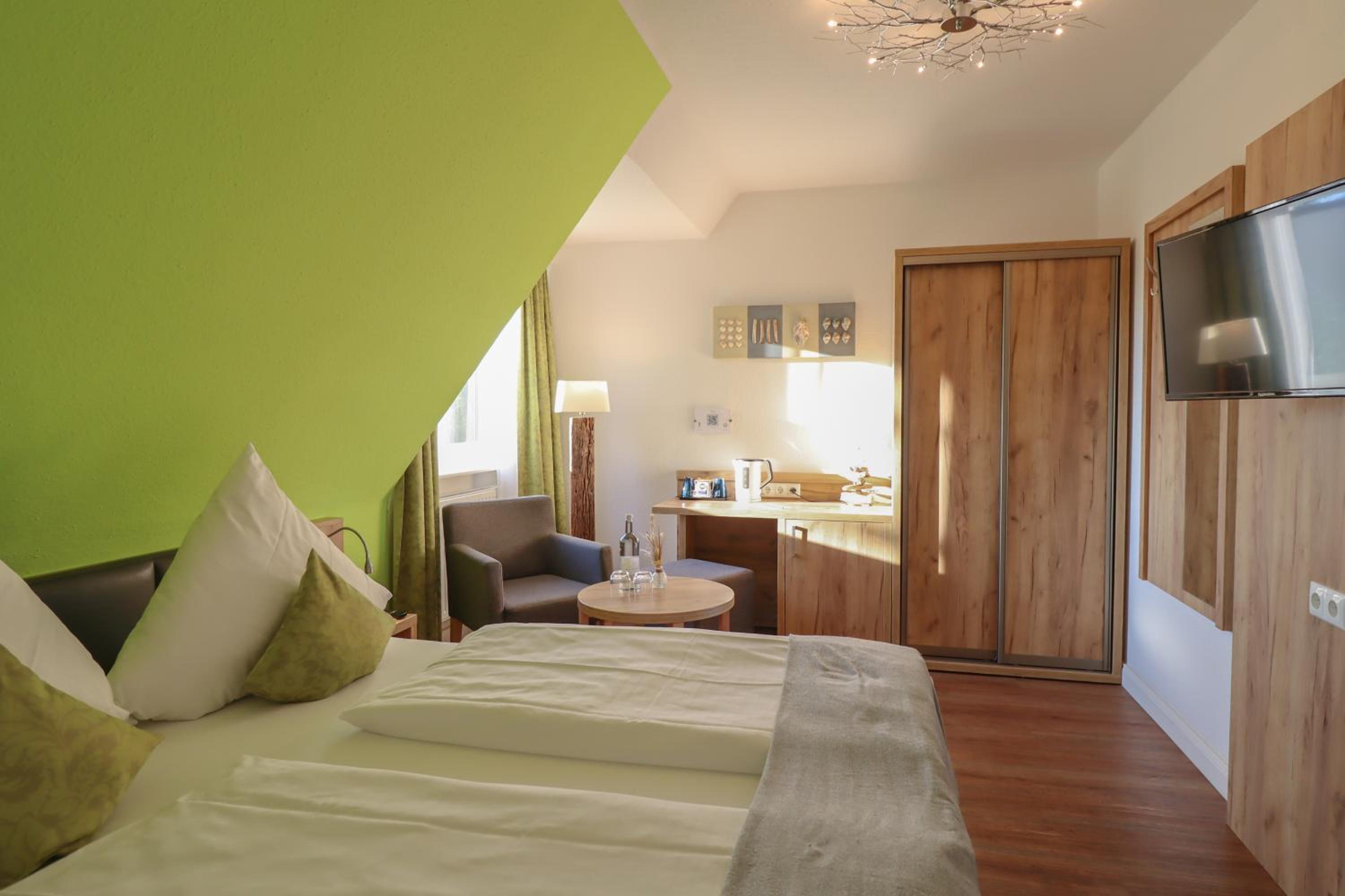 Small Double Room photo 1