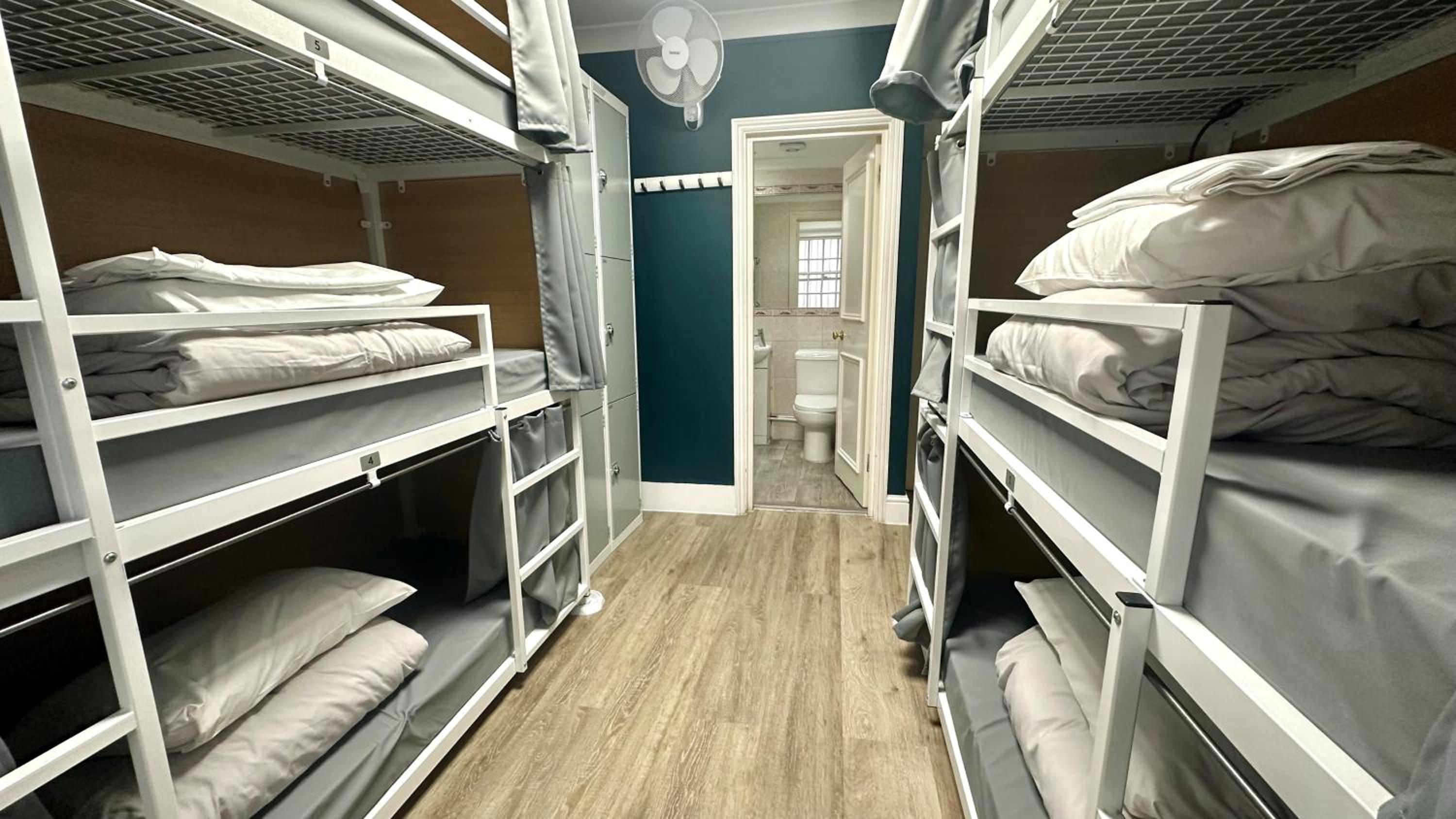 Bed in Mixed Dormitory Room for 4 People with Bathroom (18-45 Years) photo 1