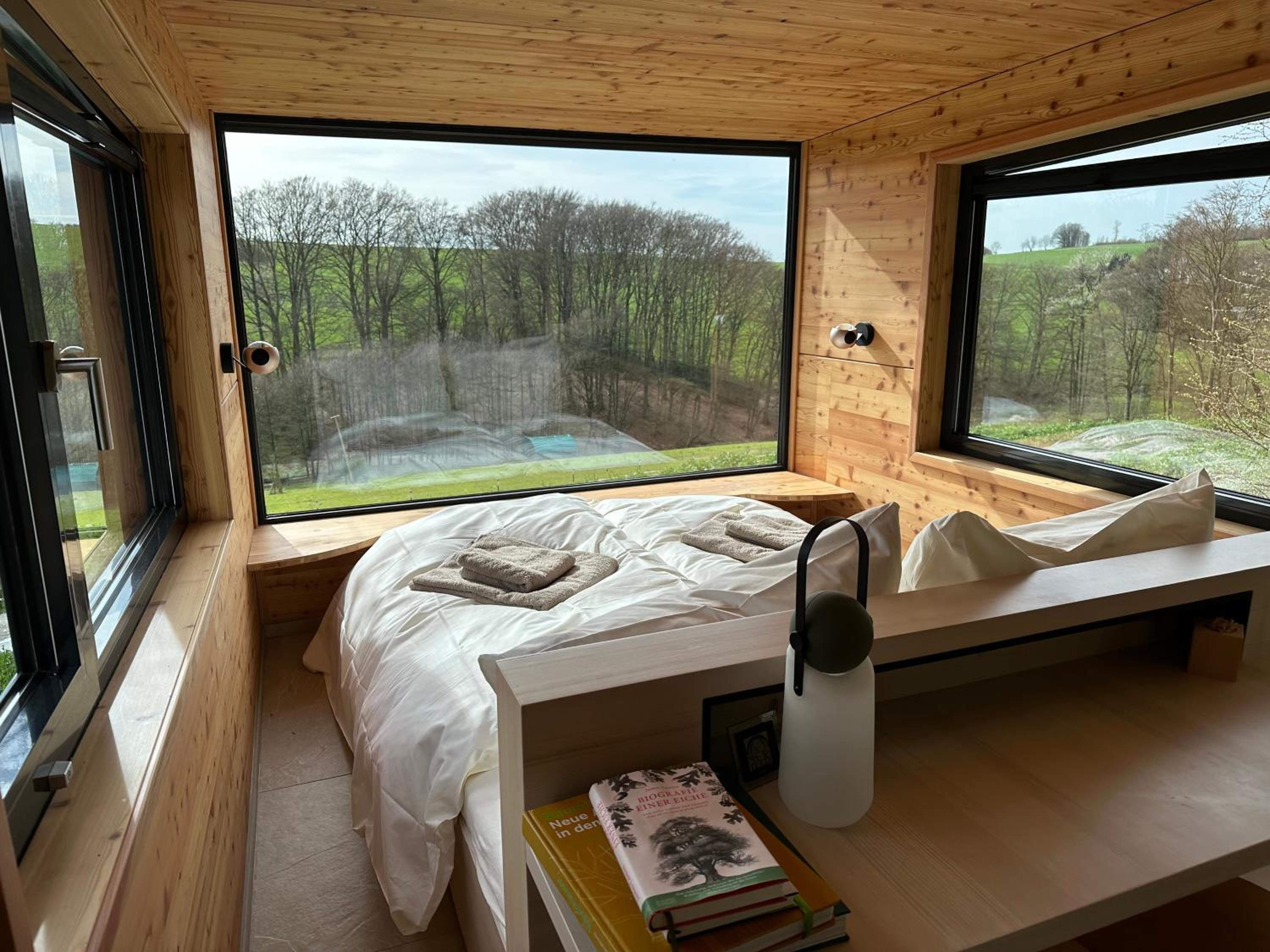 One-Bedroom House photo 1
