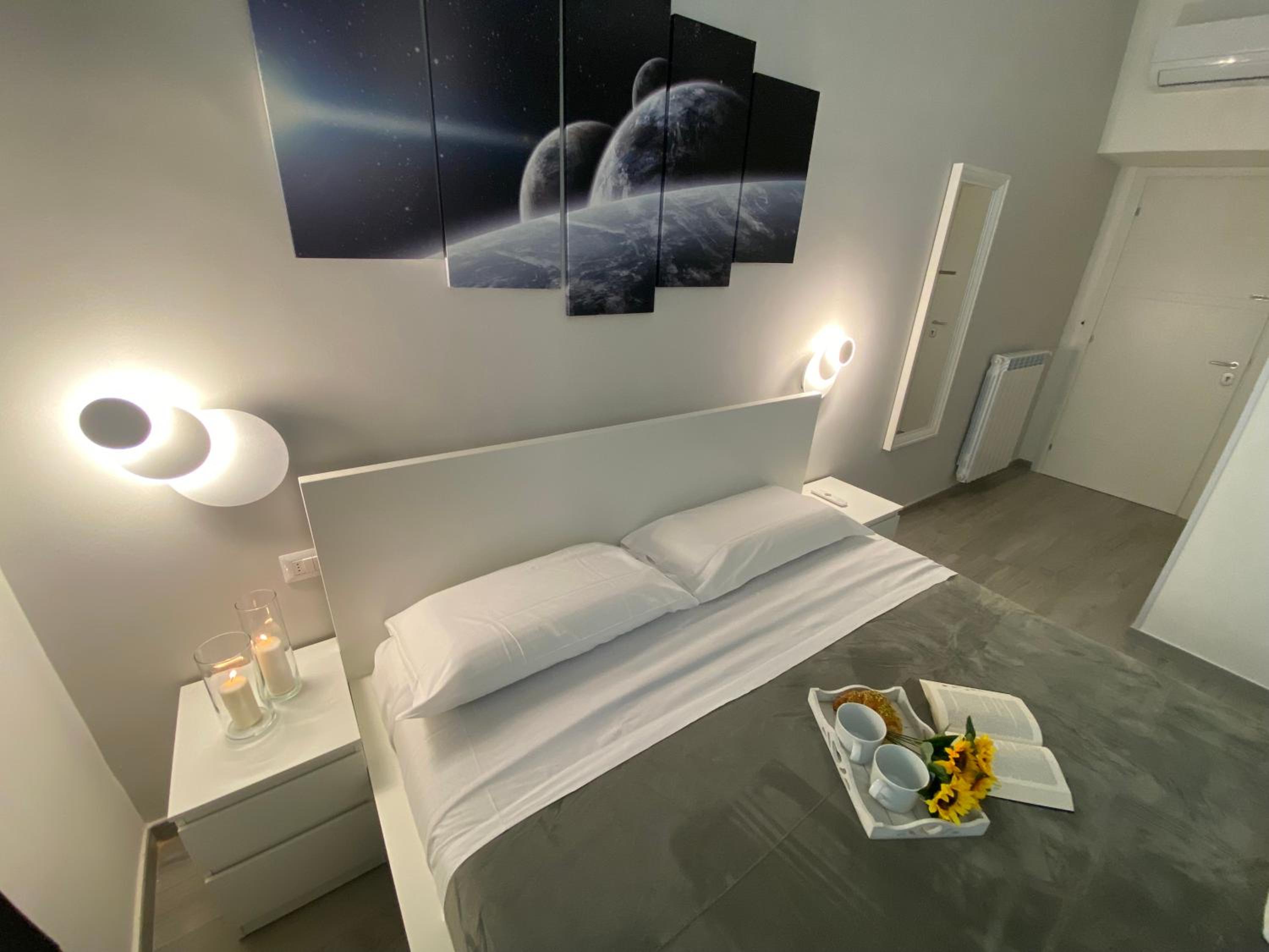Large Double Room photo 3