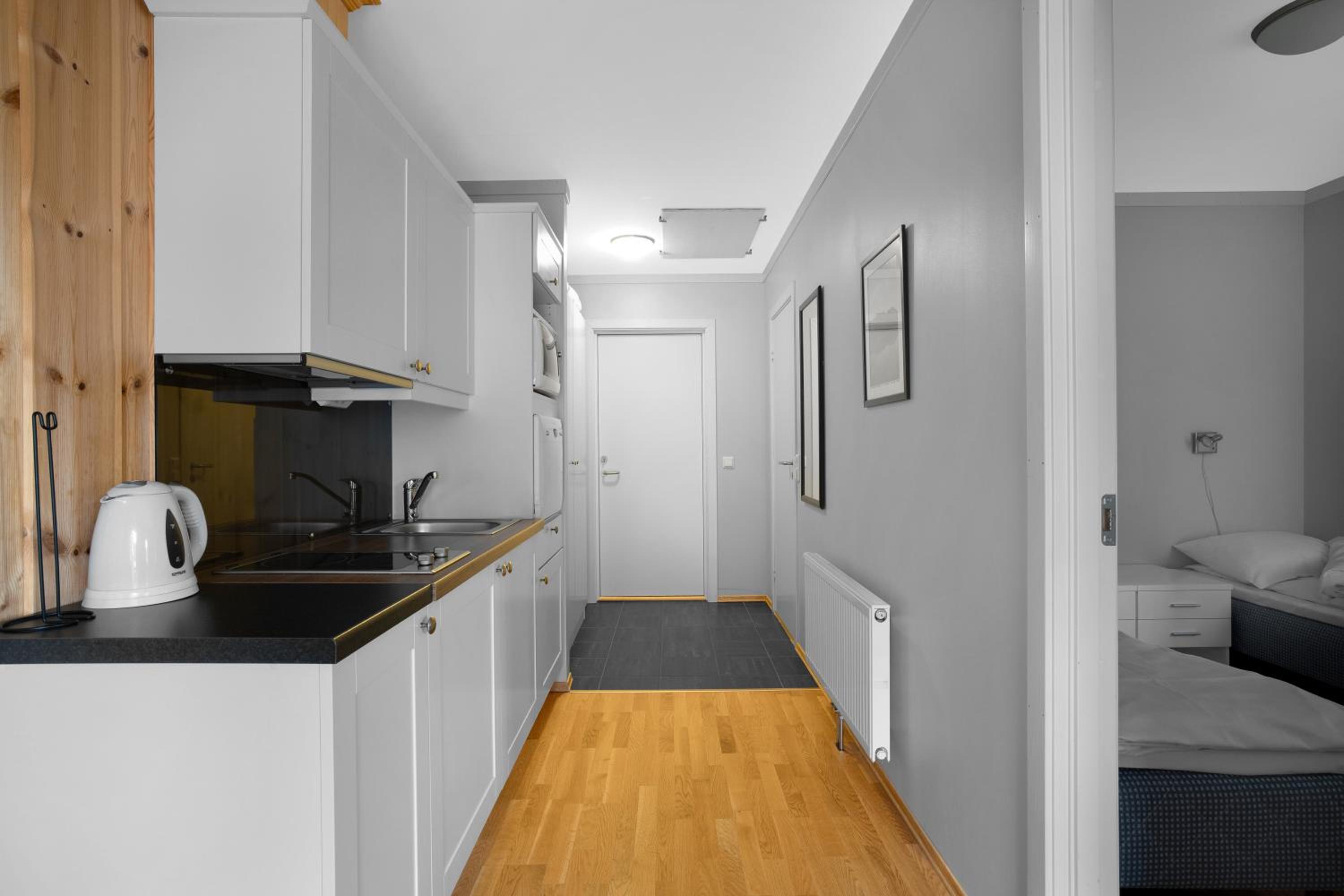 Apartment photo 3